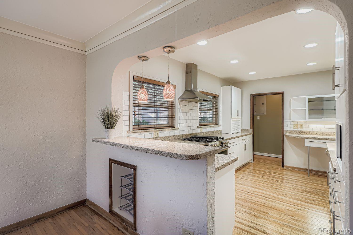 MLS Image #8 for 657  columbine street,denver, Colorado