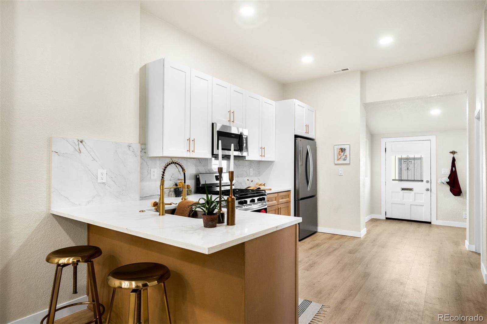 MLS Image #10 for 3435 n marion street,denver, Colorado