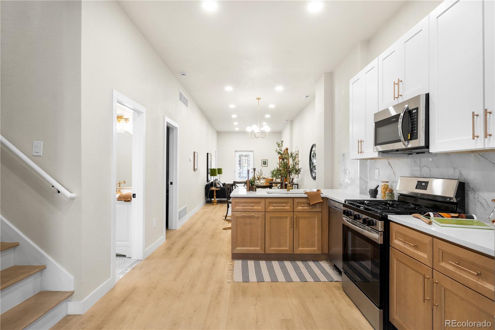 MLS Image #11 for 3435 n marion street,denver, Colorado