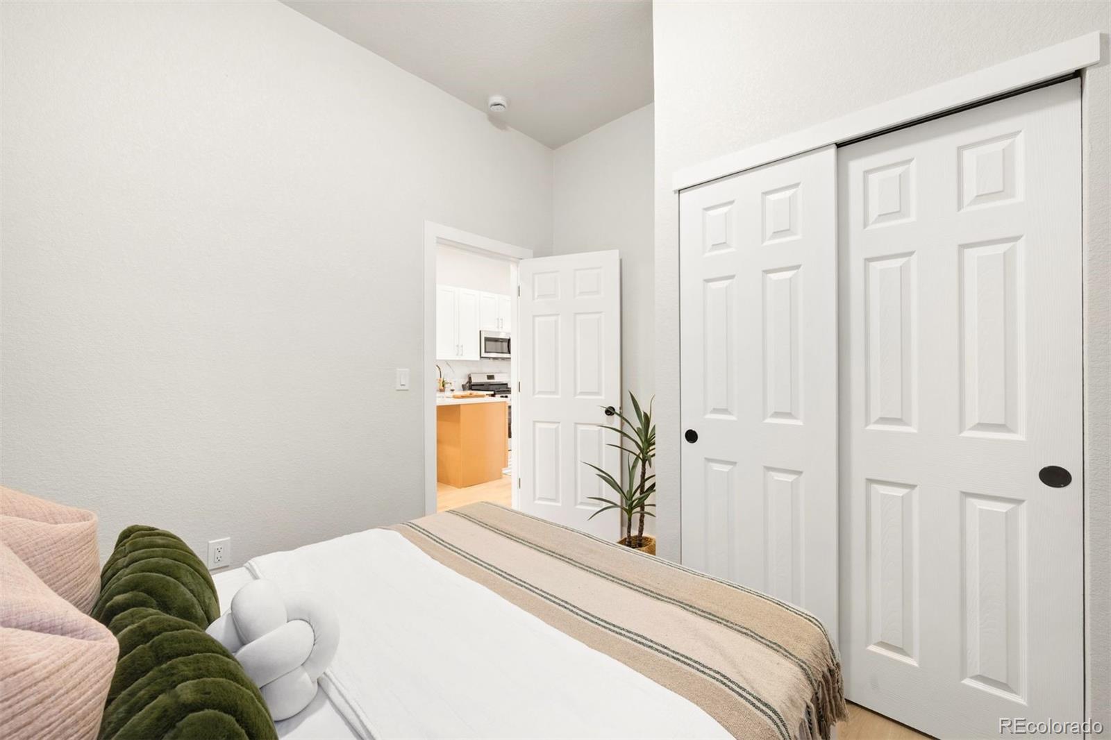 MLS Image #19 for 3435 n marion street,denver, Colorado