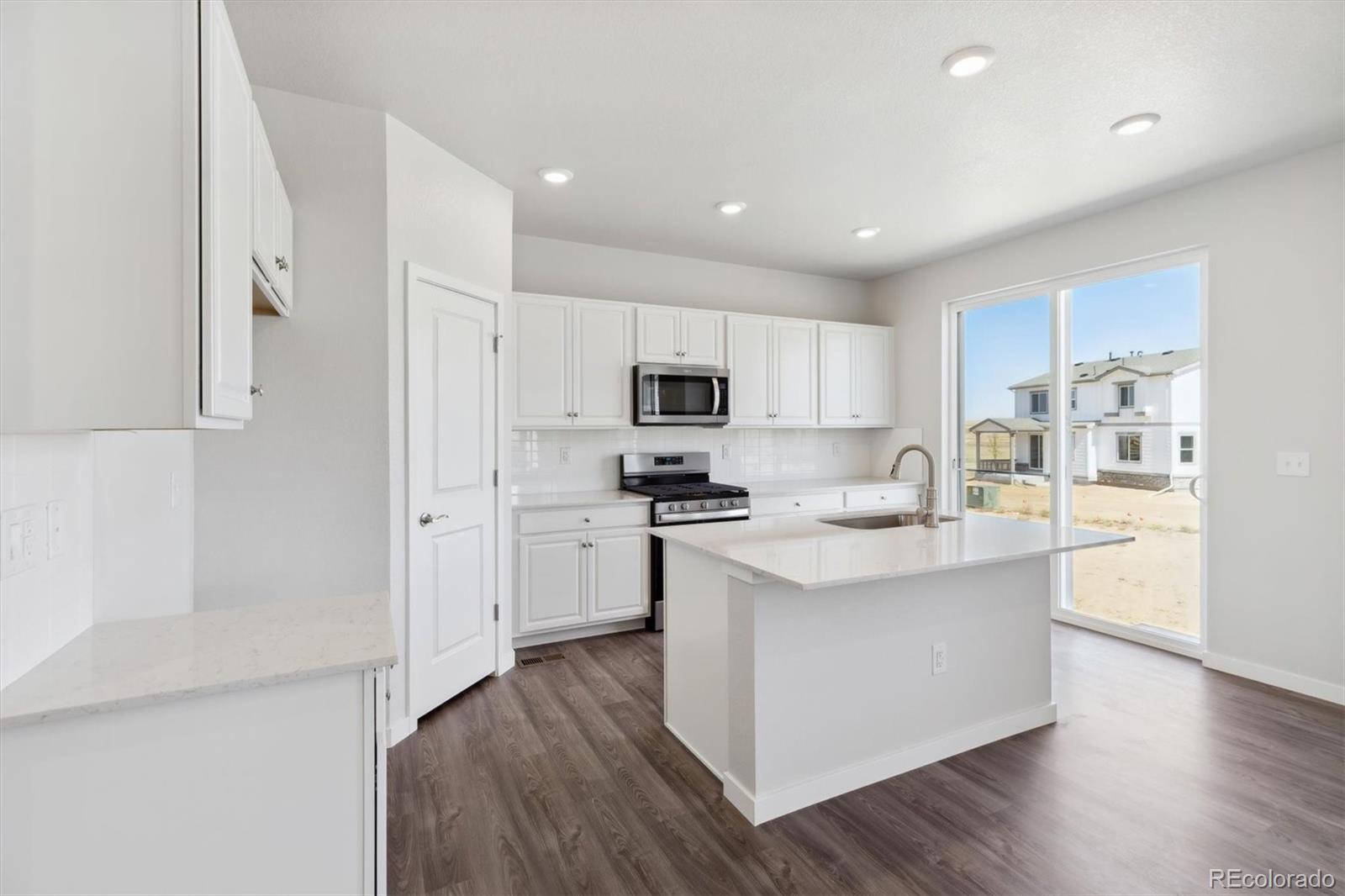 MLS Image #4 for 3354 n irvington street,aurora, Colorado