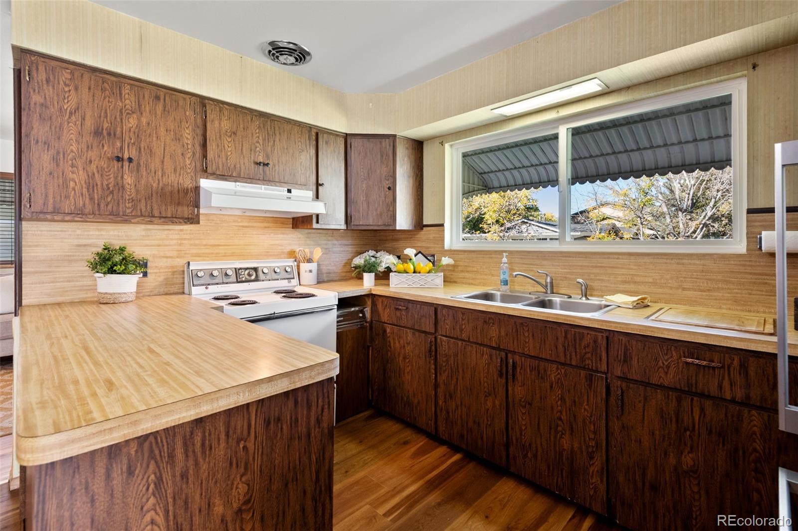 MLS Image #16 for 1150 w radcliff avenue,englewood, Colorado