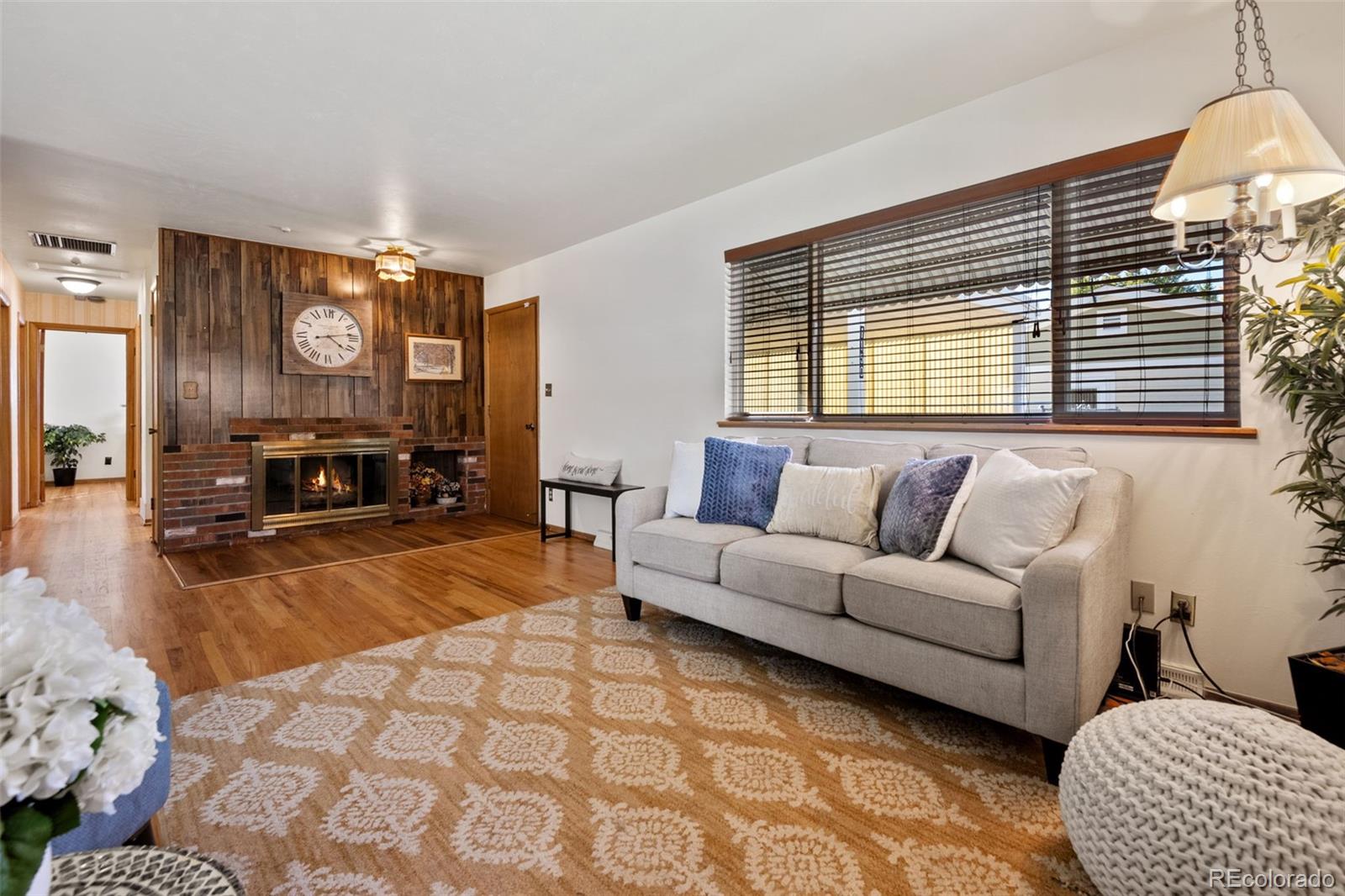 MLS Image #4 for 1150 w radcliff avenue,englewood, Colorado