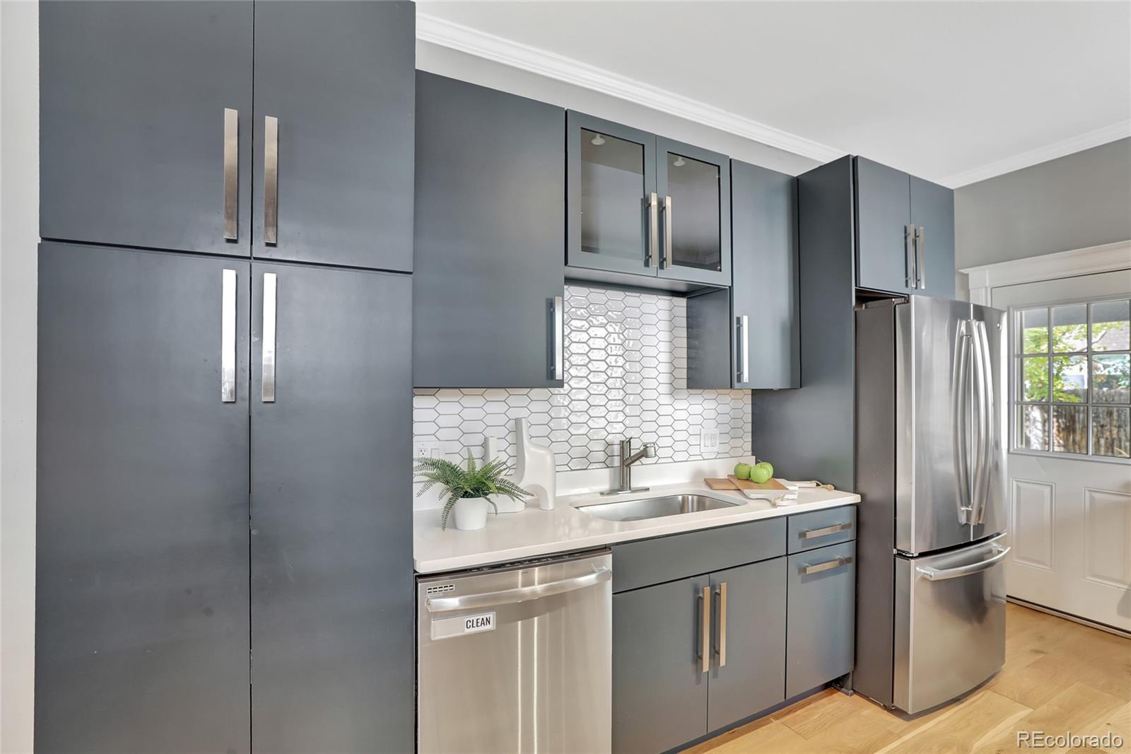 MLS Image #7 for 1717 e 16th avenue,denver, Colorado