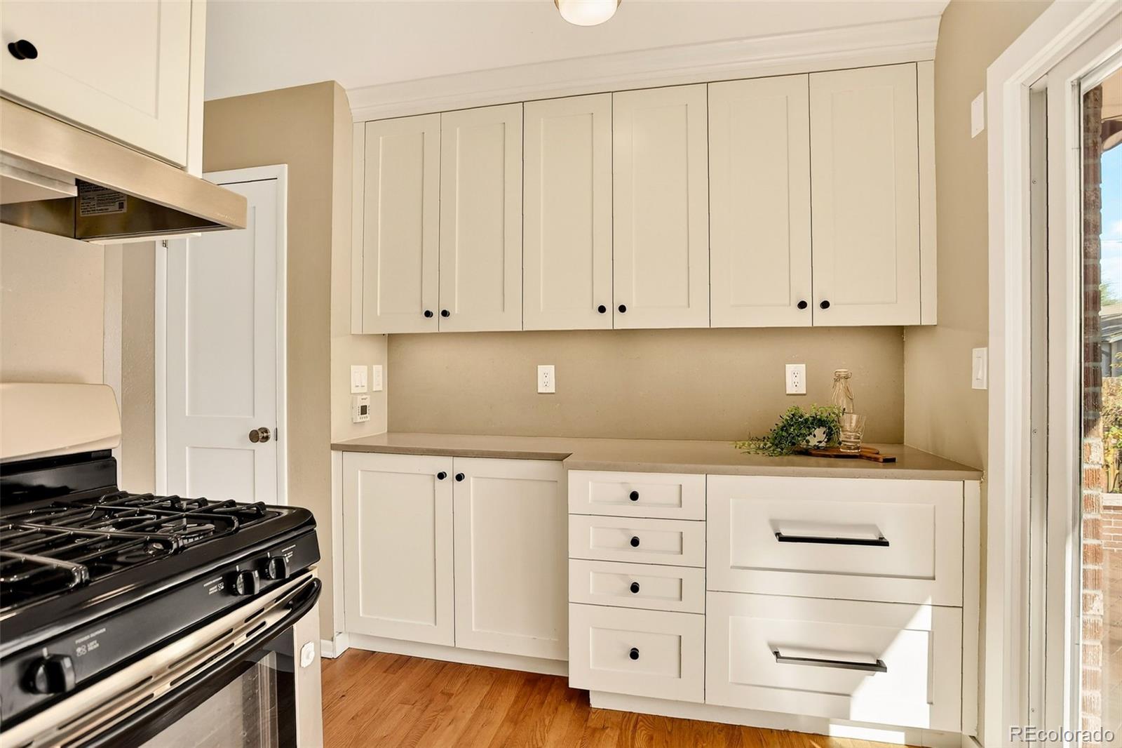 MLS Image #13 for 3810 s fox street,englewood, Colorado