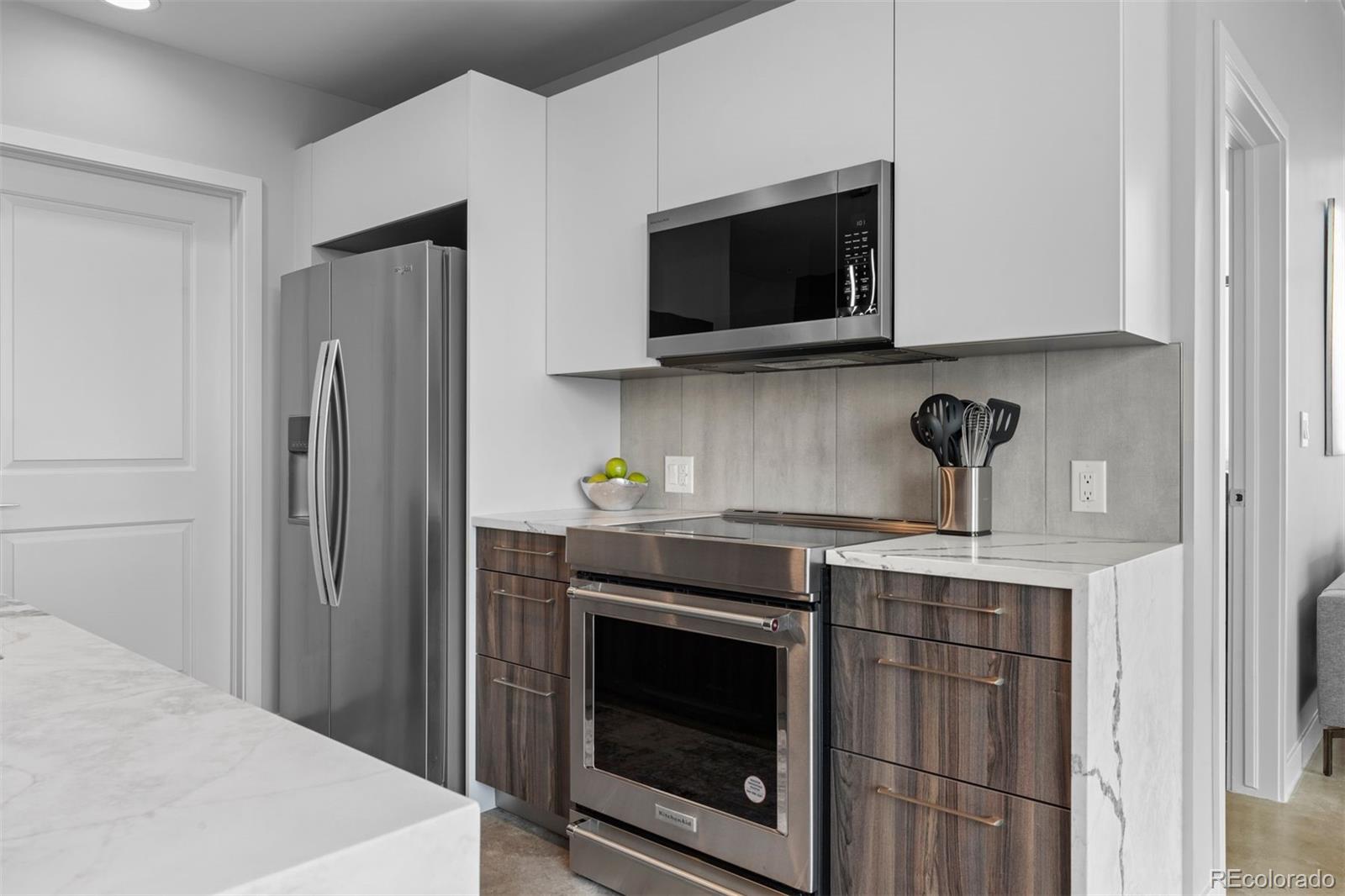 MLS Image #9 for 1700  bassett street 1912,denver, Colorado