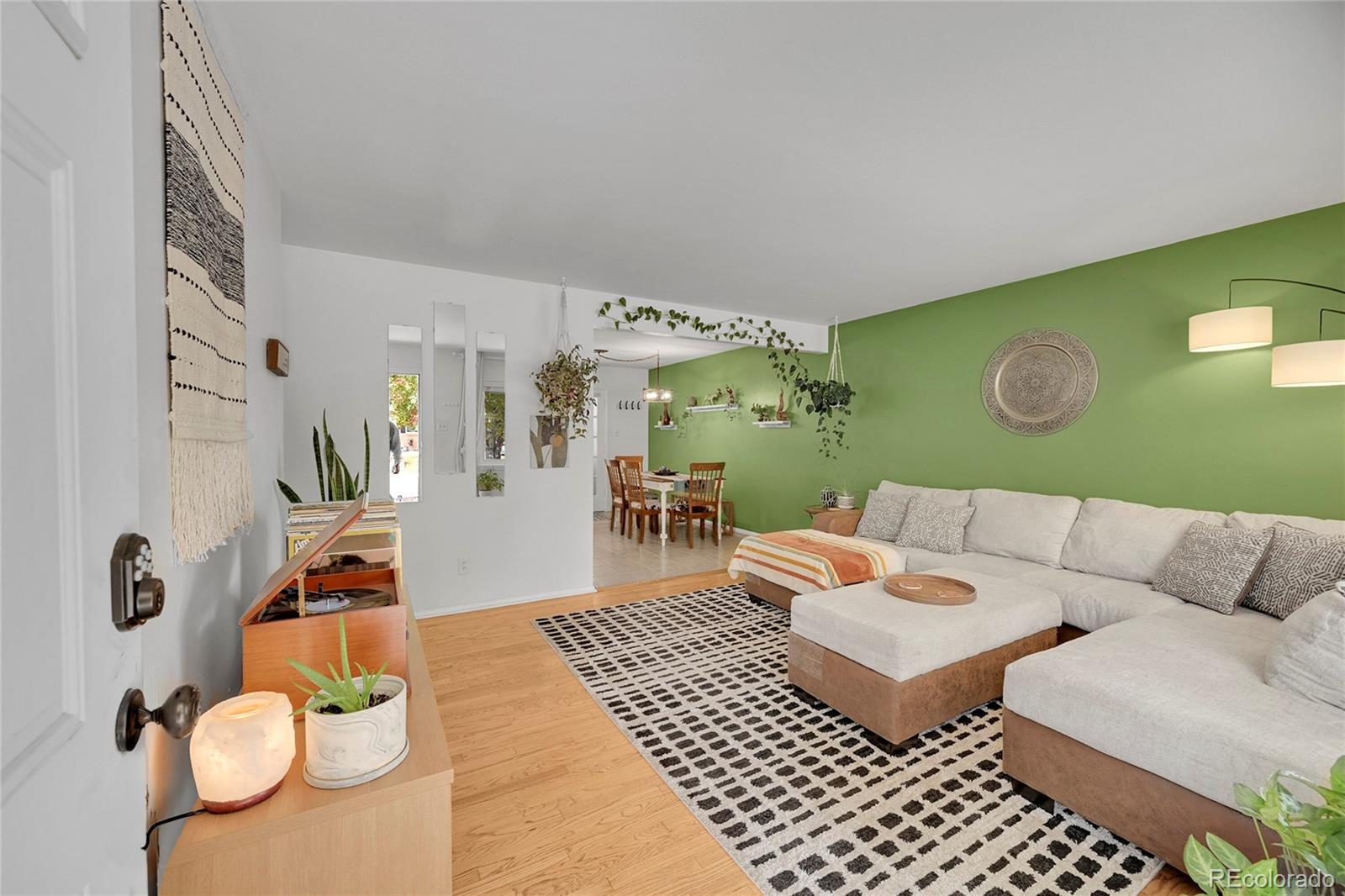 MLS Image #4 for 3367 s stuart street,denver, Colorado