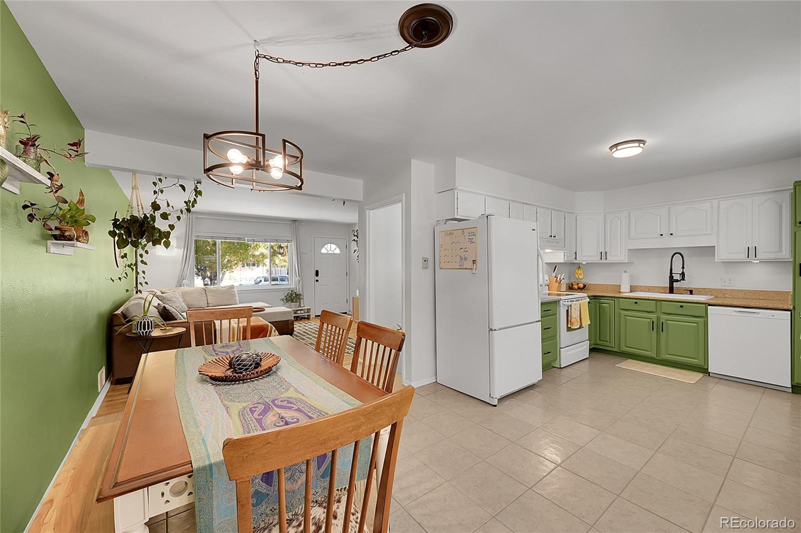 MLS Image #9 for 3367 s stuart street,denver, Colorado