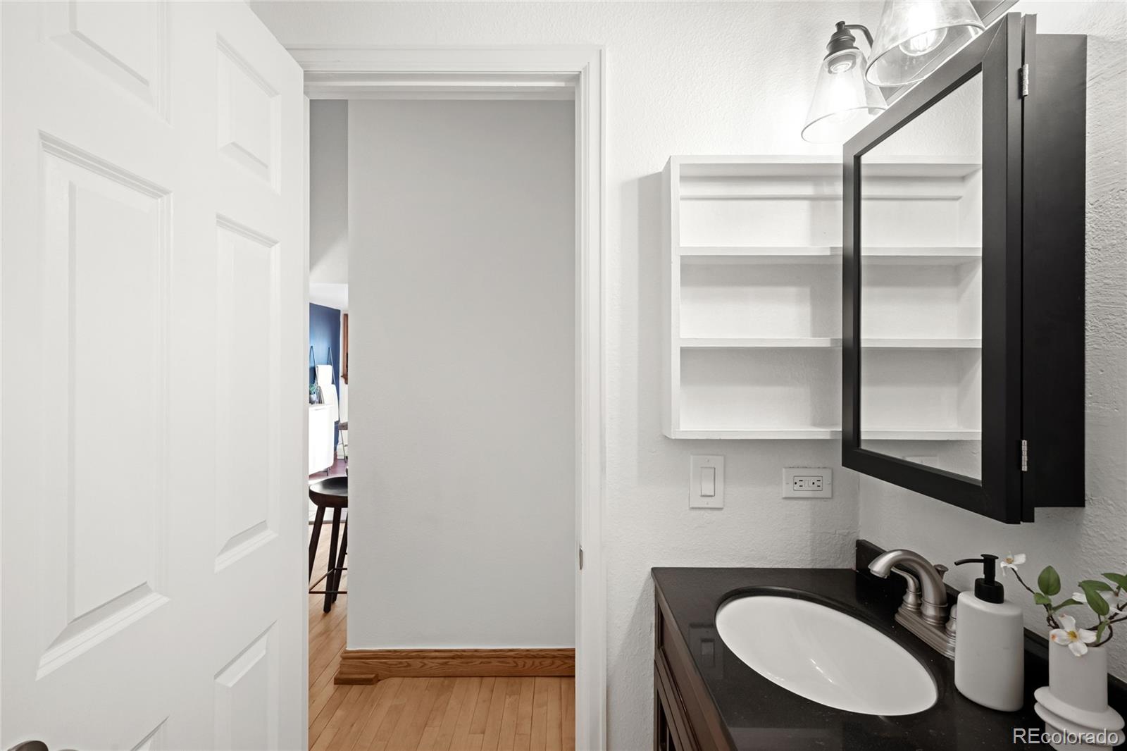MLS Image #15 for 2351  federal boulevard 102,denver, Colorado
