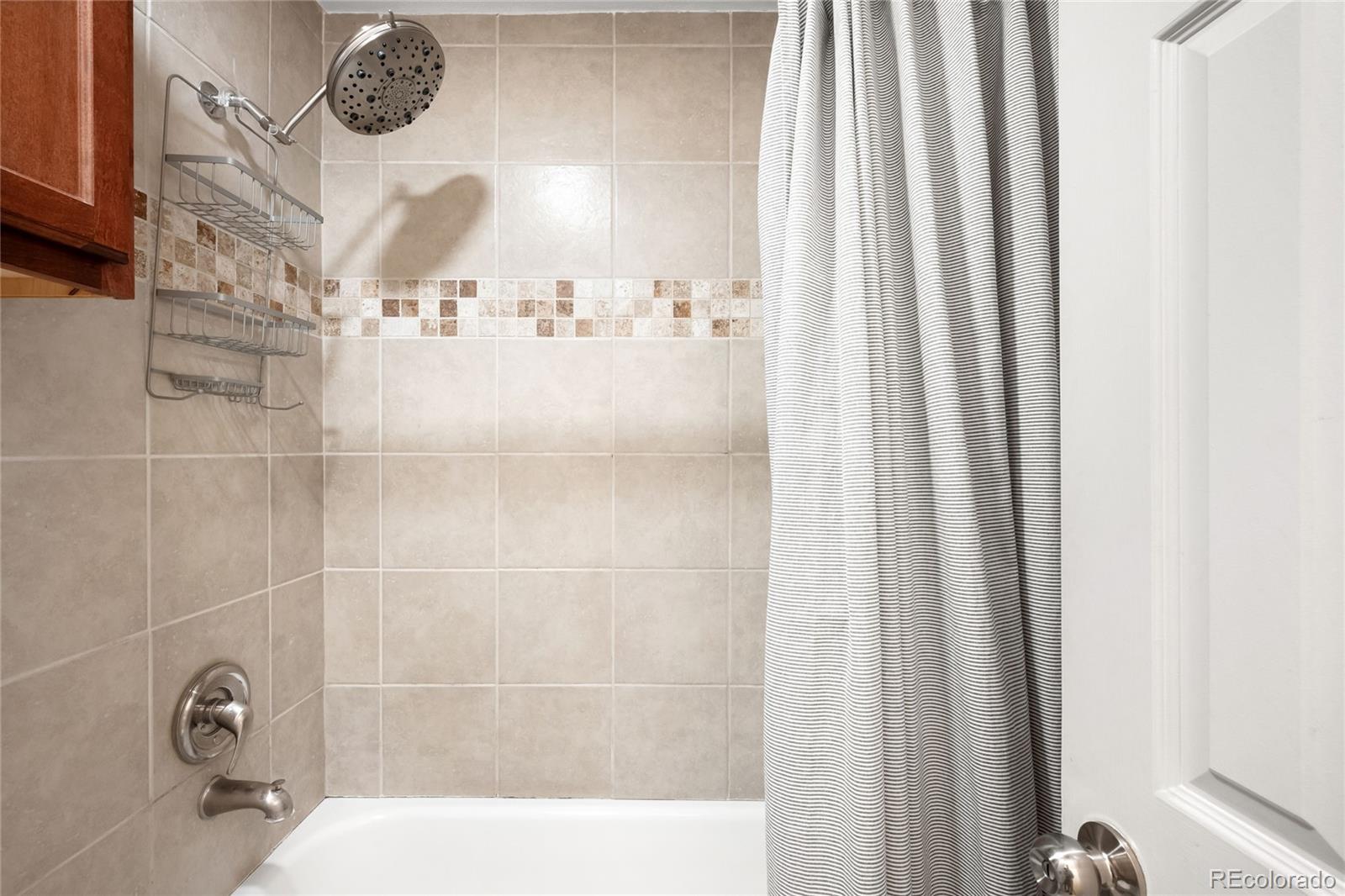 MLS Image #16 for 2351  federal boulevard 102,denver, Colorado