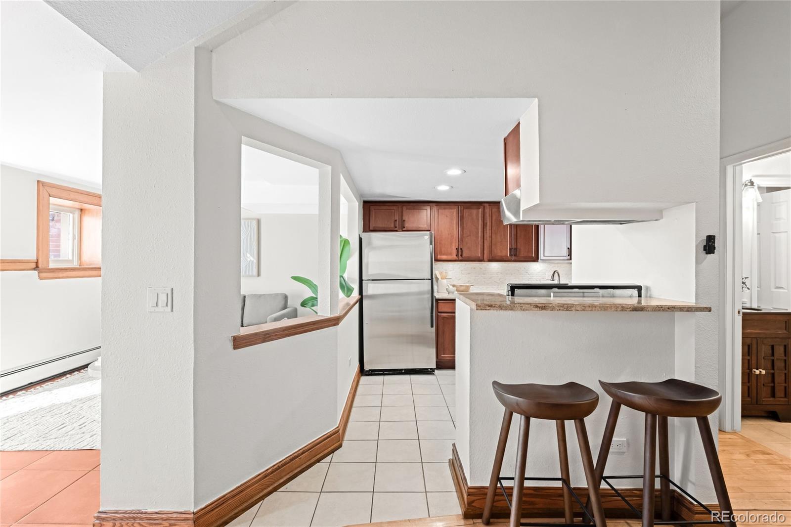 MLS Image #6 for 2351  federal boulevard 102,denver, Colorado