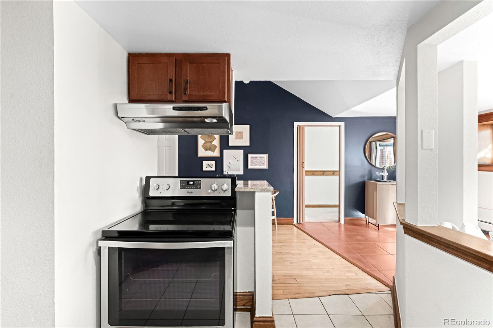 MLS Image #9 for 2351  federal boulevard 102,denver, Colorado