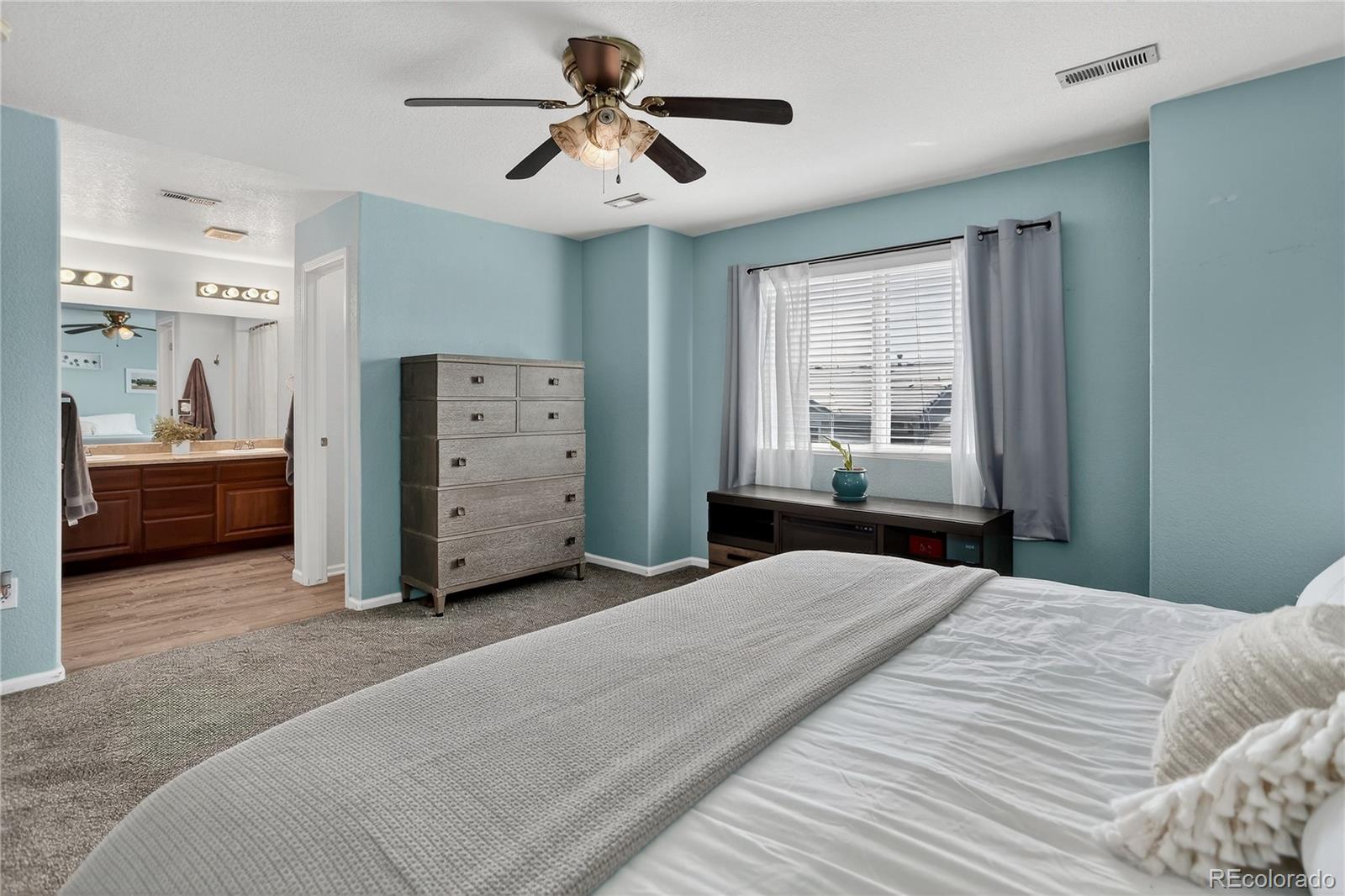 MLS Image #15 for 22222 e jarvis place,aurora, Colorado