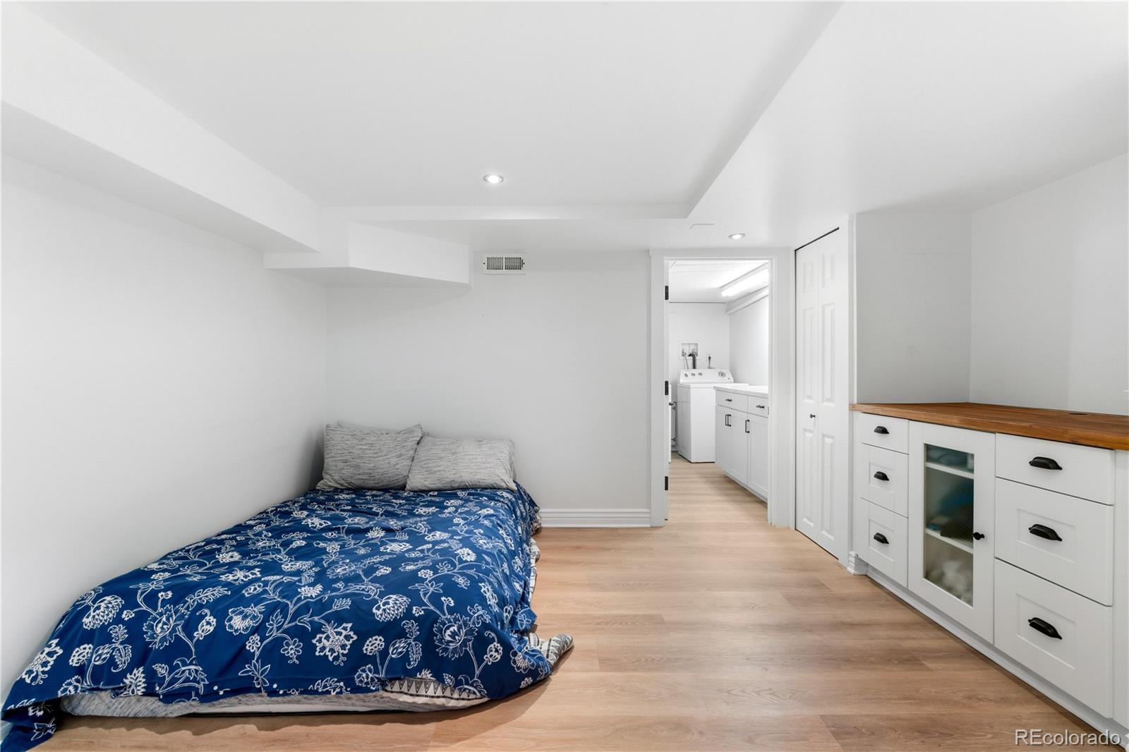 MLS Image #25 for 47 w cedar avenue,denver, Colorado