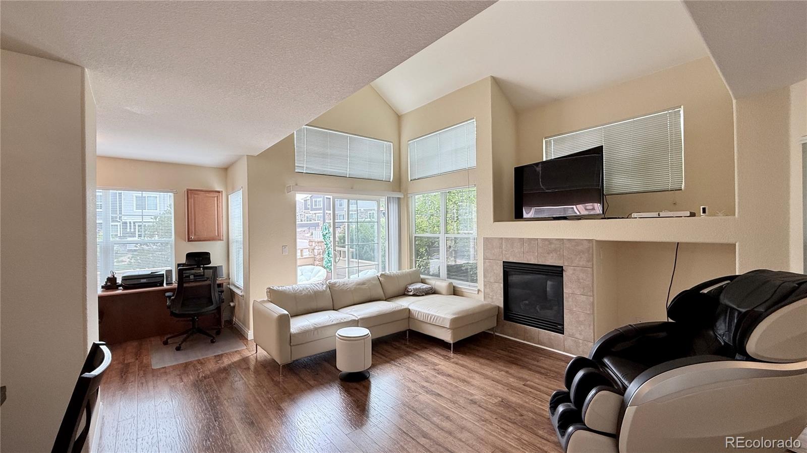 MLS Image #3 for 5752 s addison way,aurora, Colorado