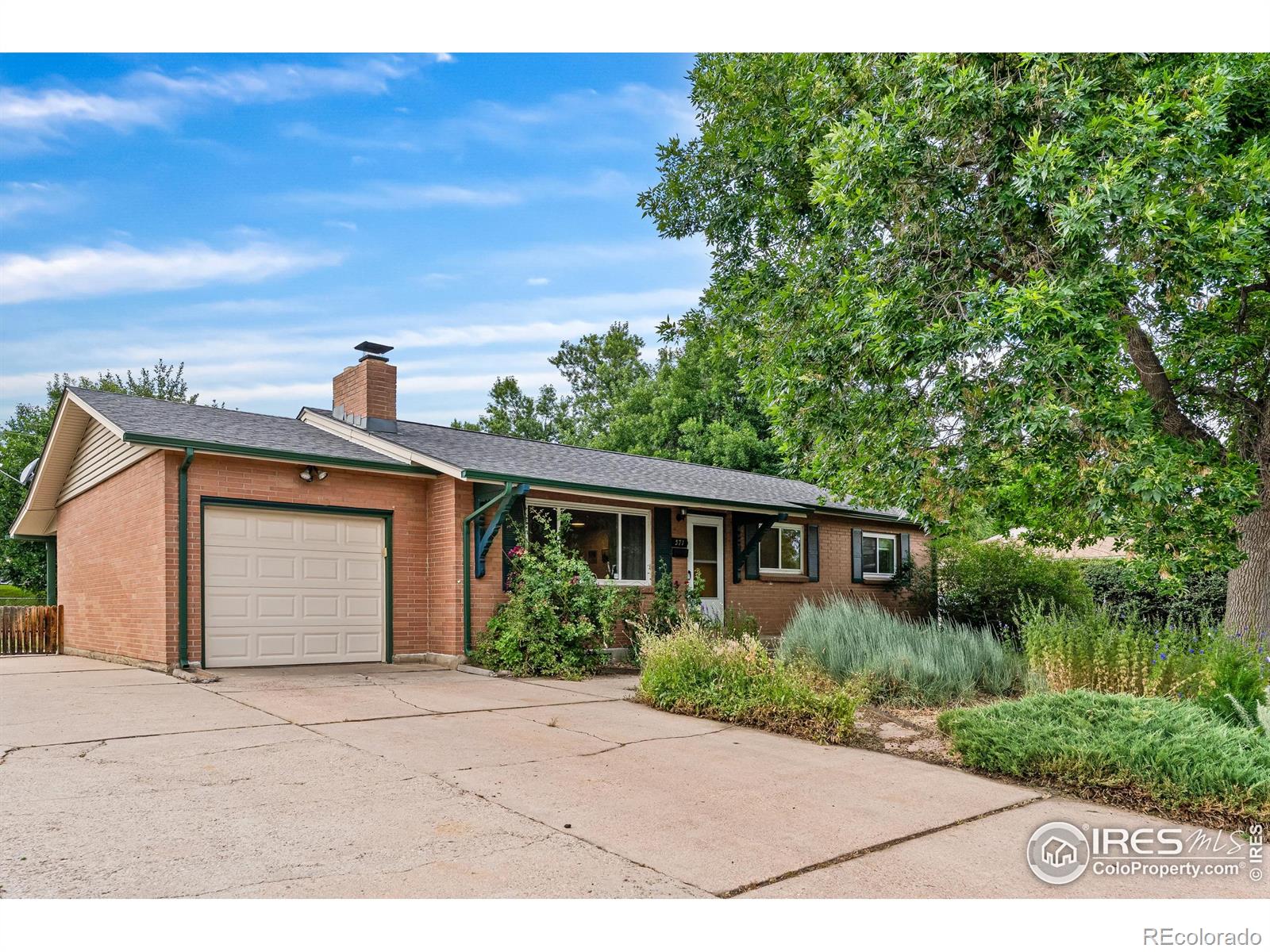 MLS Image #0 for 571 s taft street,lakewood, Colorado