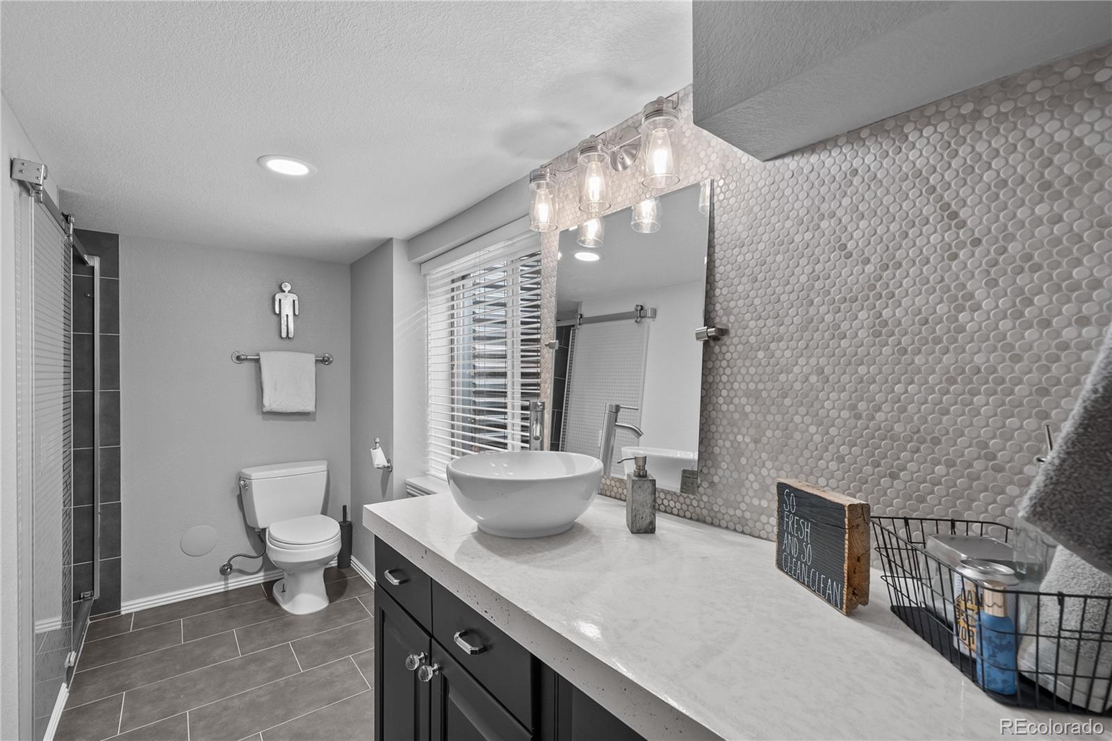 MLS Image #22 for 23286 e lake place,aurora, Colorado