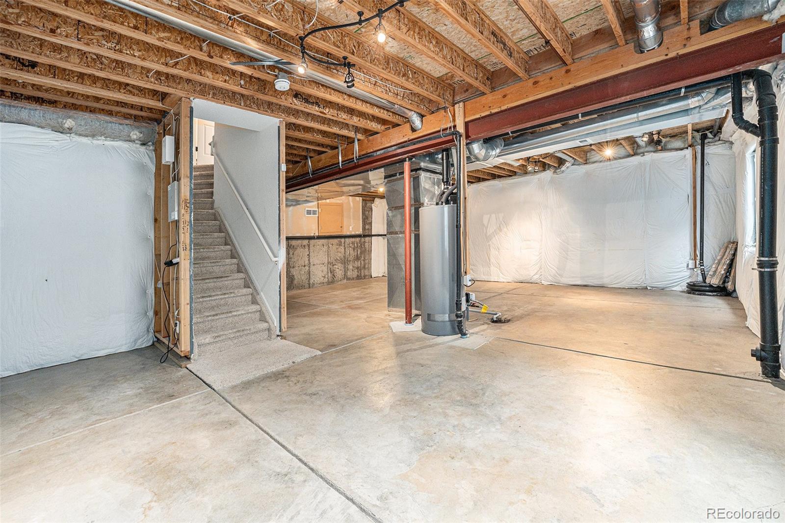 MLS Image #21 for 5583  helena street,denver, Colorado
