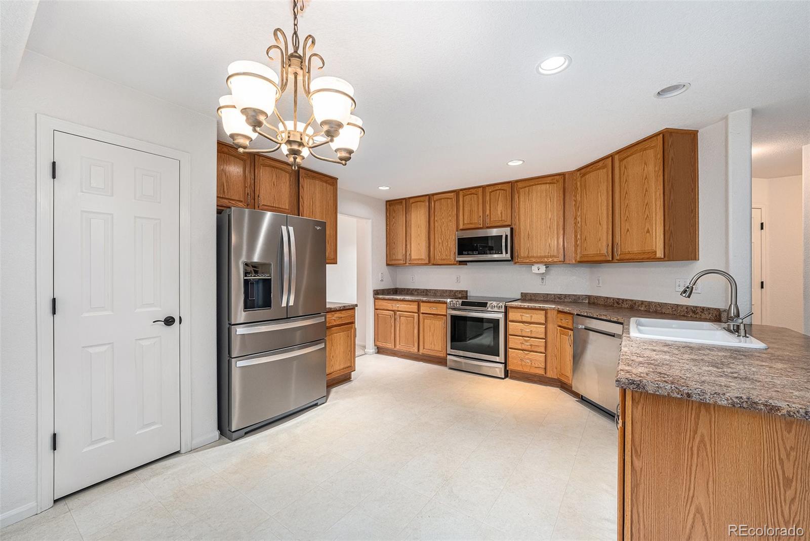 MLS Image #7 for 5583  helena street,denver, Colorado