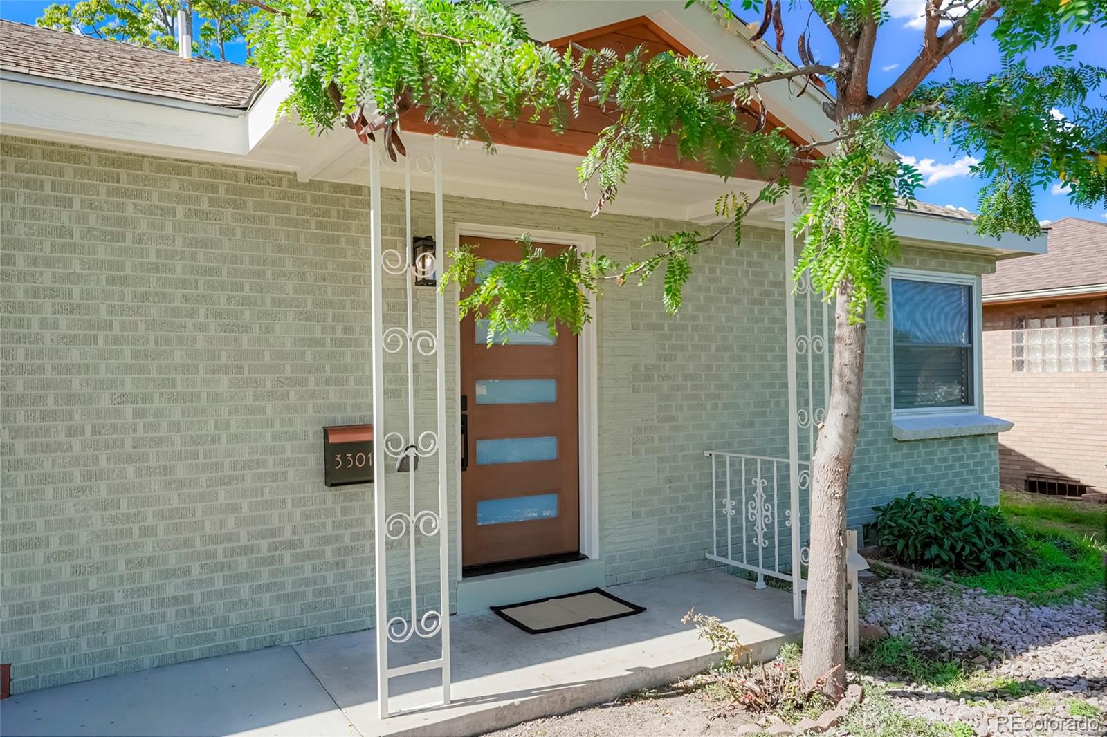 MLS Image #23 for 3301  bellaire street,denver, Colorado