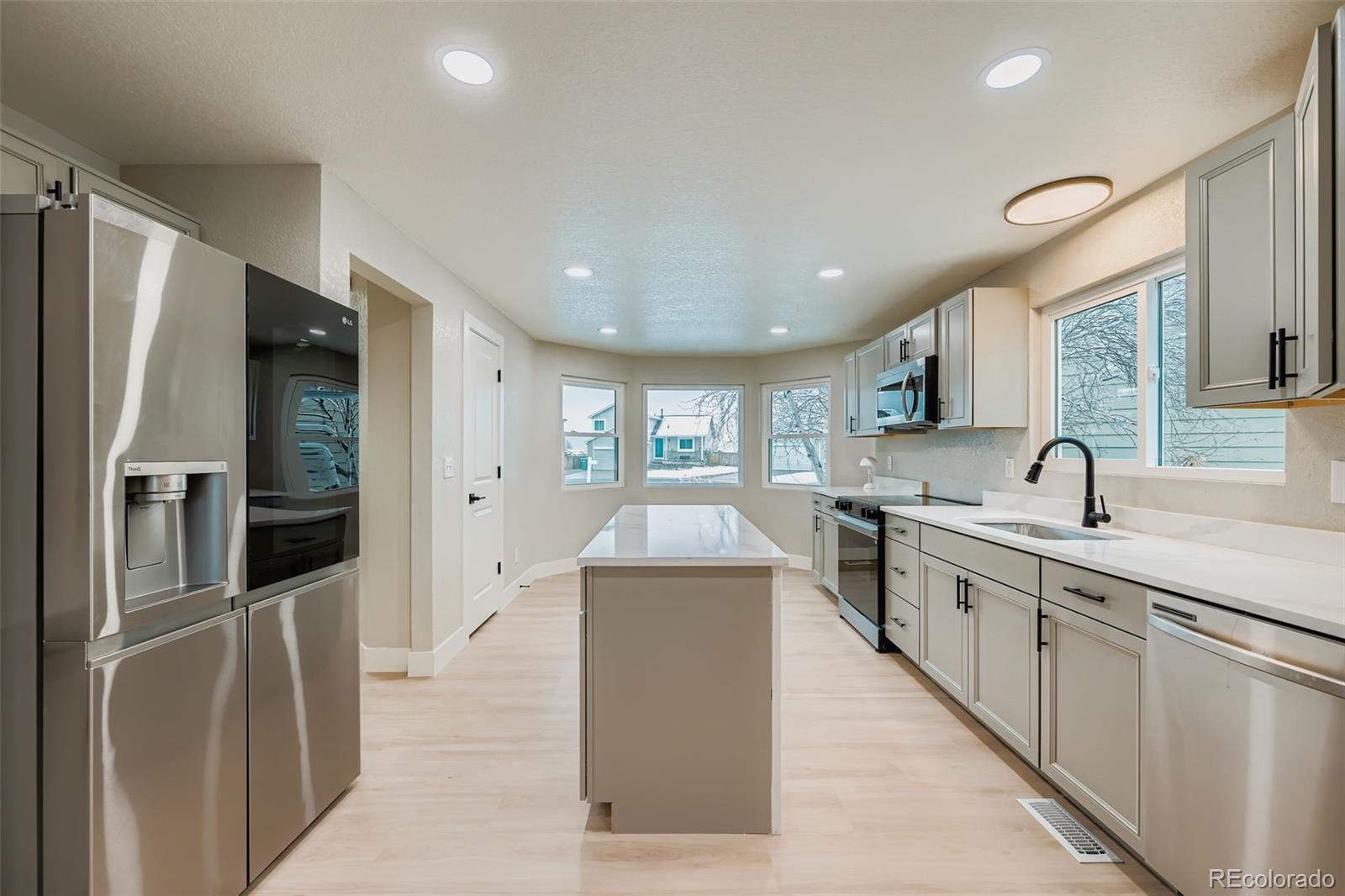 MLS Image #9 for 19872 e stanford avenue,centennial, Colorado