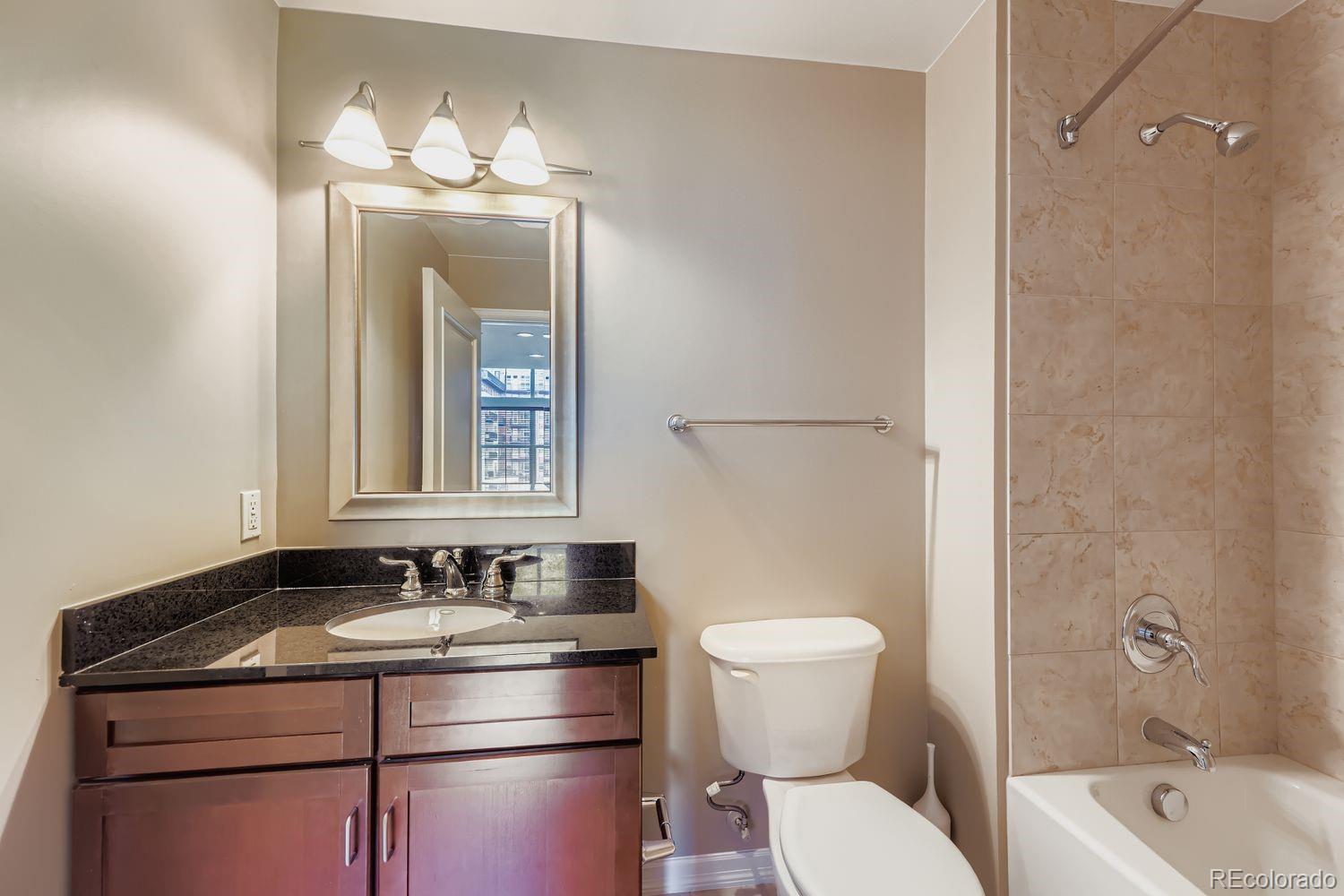 MLS Image #16 for 1975 n grant street 827,denver, Colorado