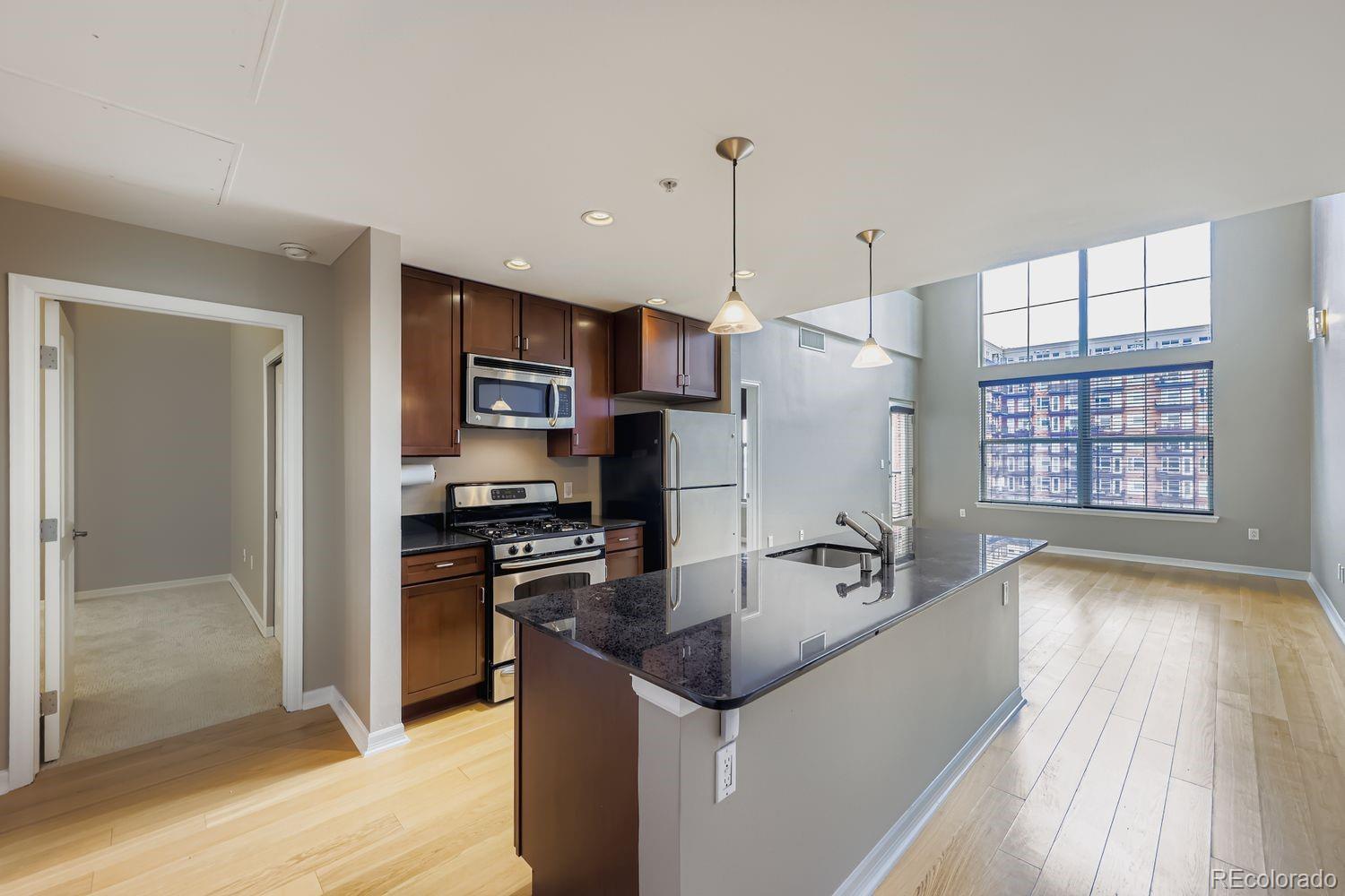 MLS Image #8 for 1975 n grant street 827,denver, Colorado