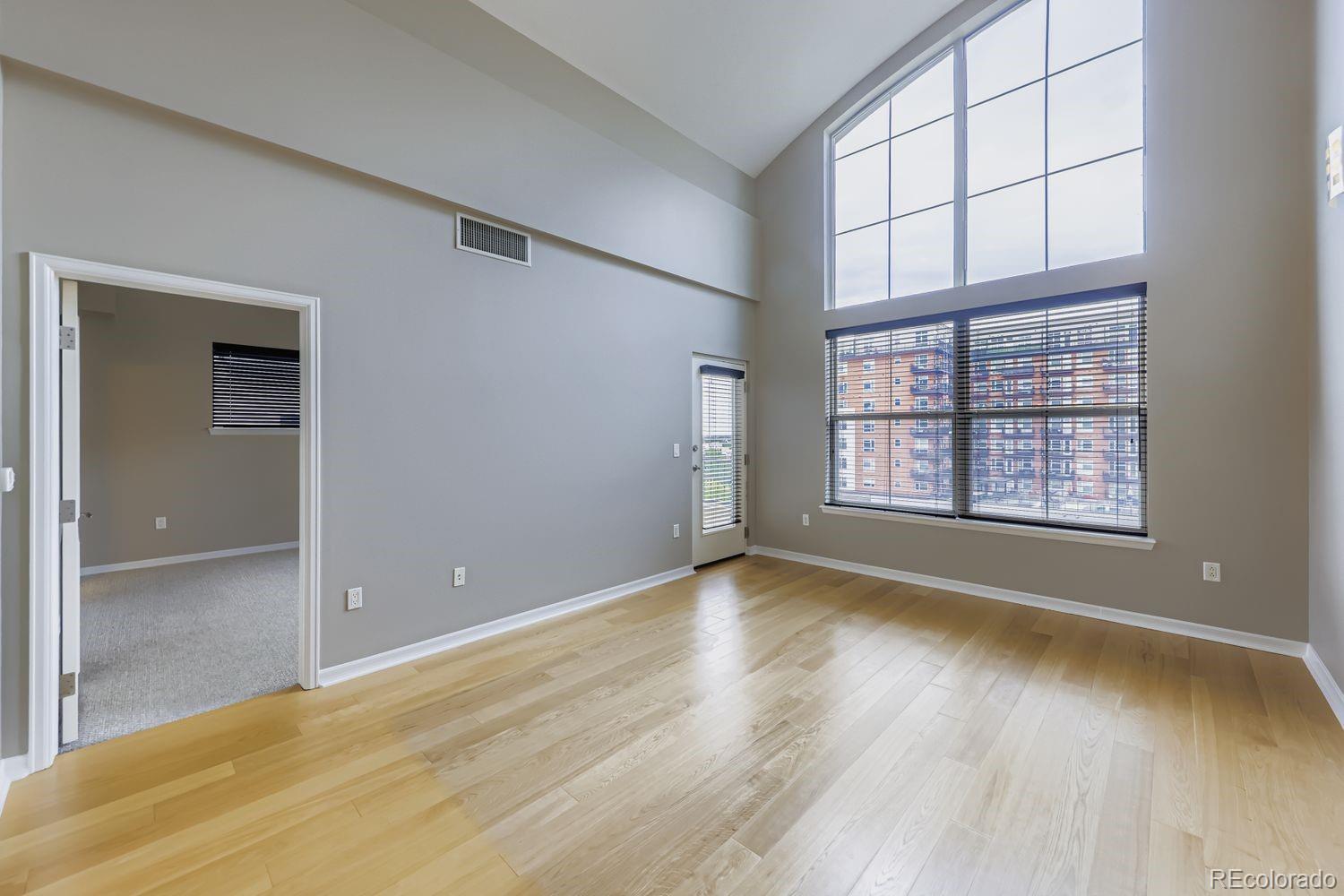 MLS Image #9 for 1975 n grant street 827,denver, Colorado