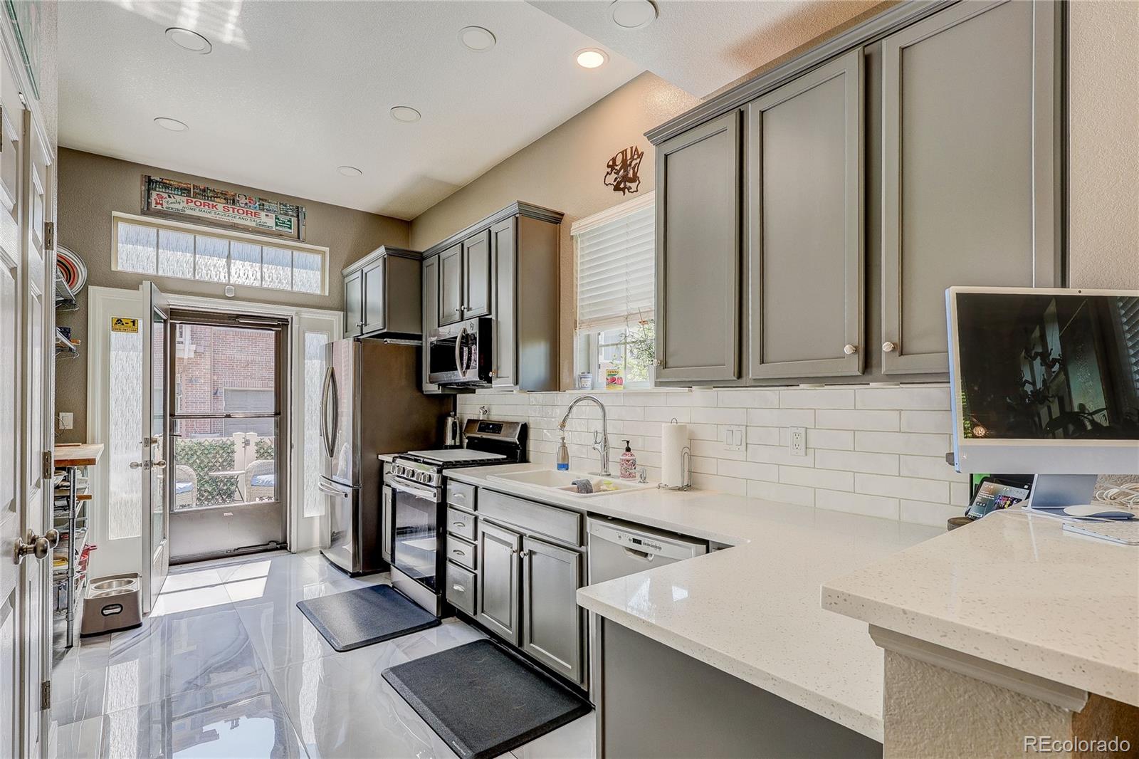 MLS Image #6 for 7400 e 8th avenue 11,denver, Colorado