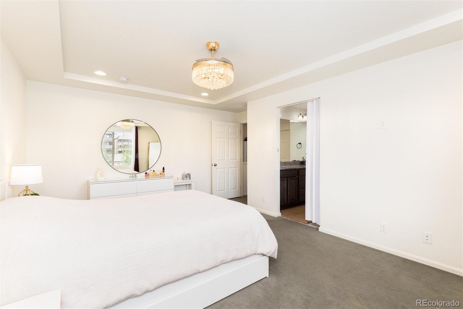 MLS Image #14 for 18295 e 52nd place,denver, Colorado
