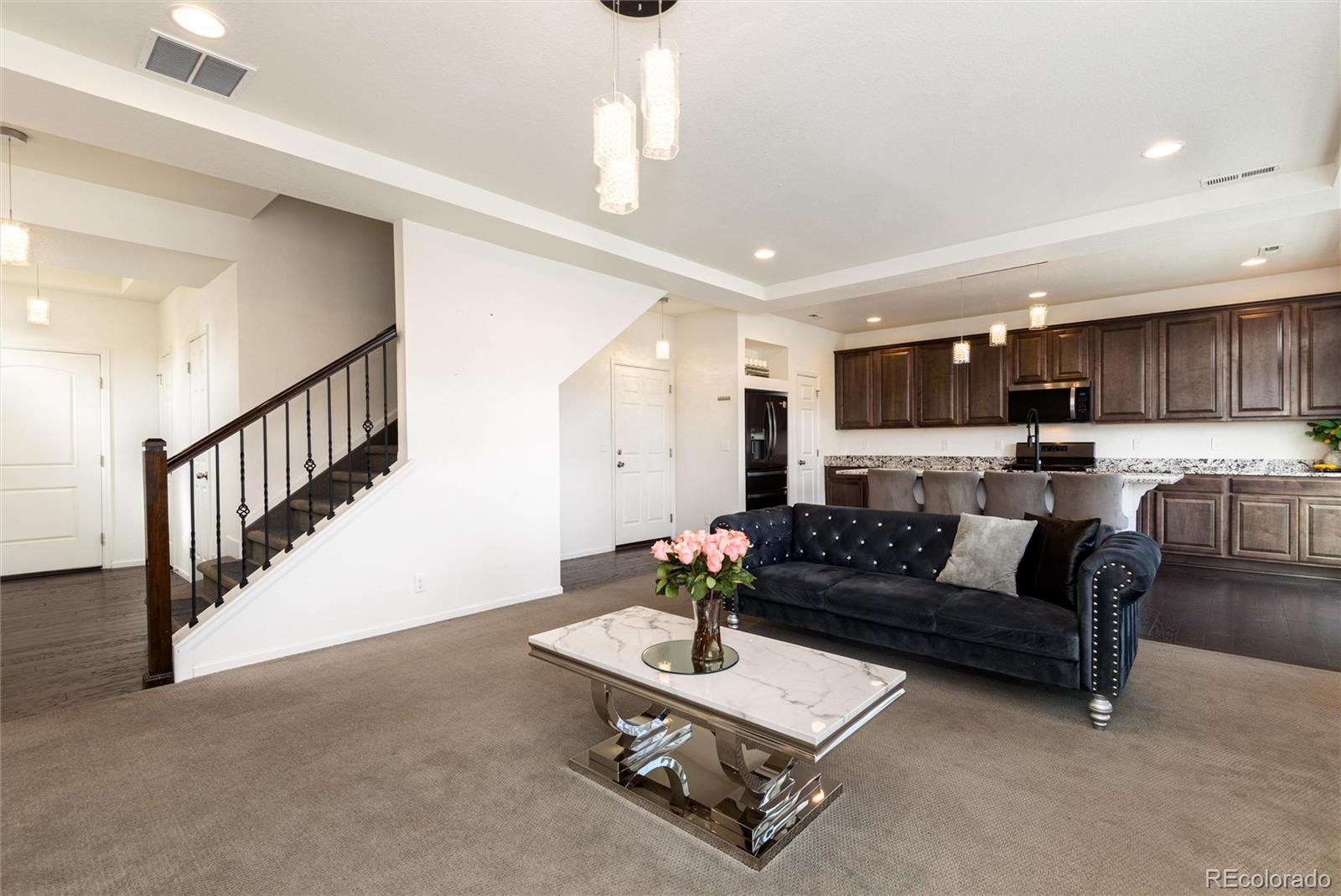 MLS Image #5 for 18295 e 52nd place,denver, Colorado
