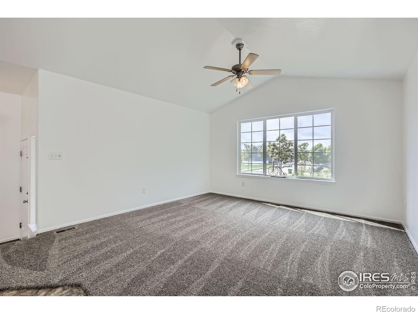 MLS Image #5 for 2220  woodbury lane,fort collins, Colorado