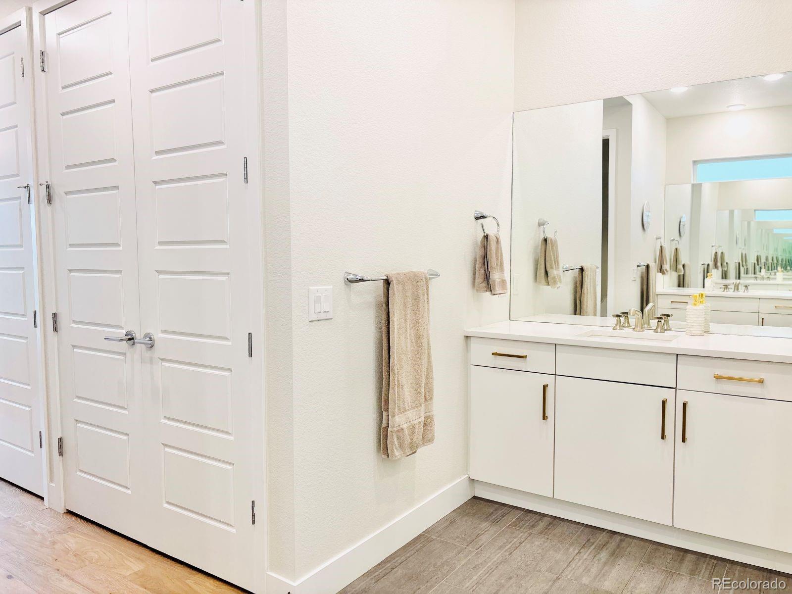 MLS Image #18 for 6058  beeler court,denver, Colorado