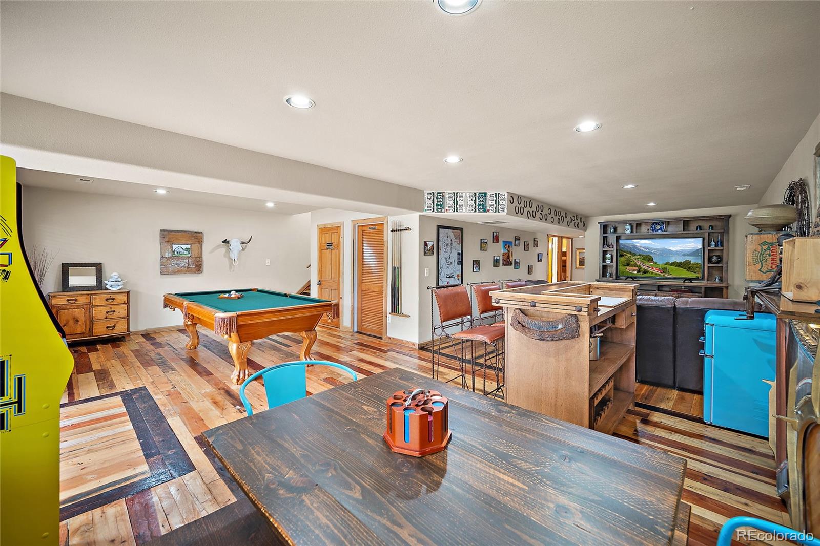 MLS Image #18 for 9845  mesa road,cascade, Colorado