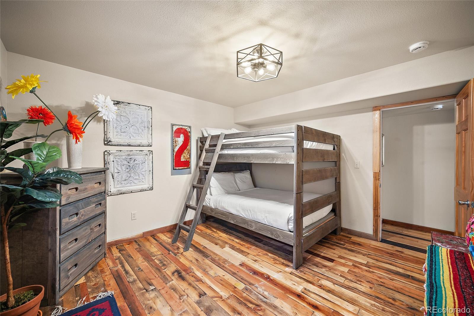 MLS Image #25 for 9845  mesa road,cascade, Colorado