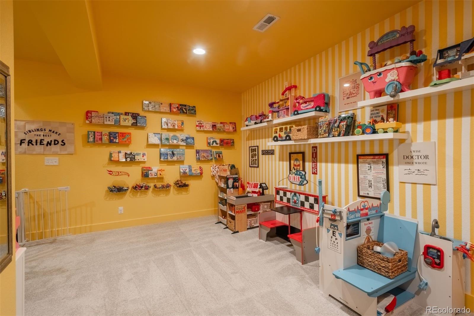 MLS Image #30 for 8748 e 54th place,denver, Colorado