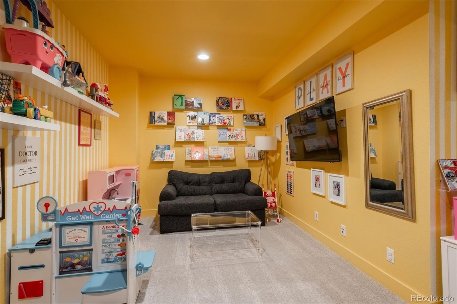 MLS Image #32 for 8748 e 54th place,denver, Colorado
