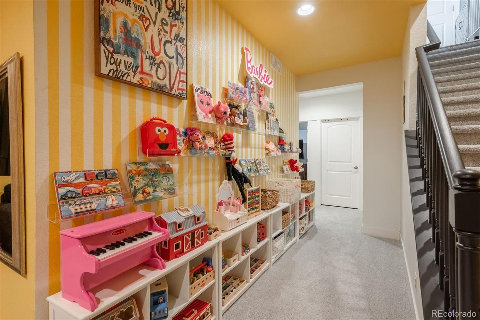 MLS Image #33 for 8748 e 54th place,denver, Colorado