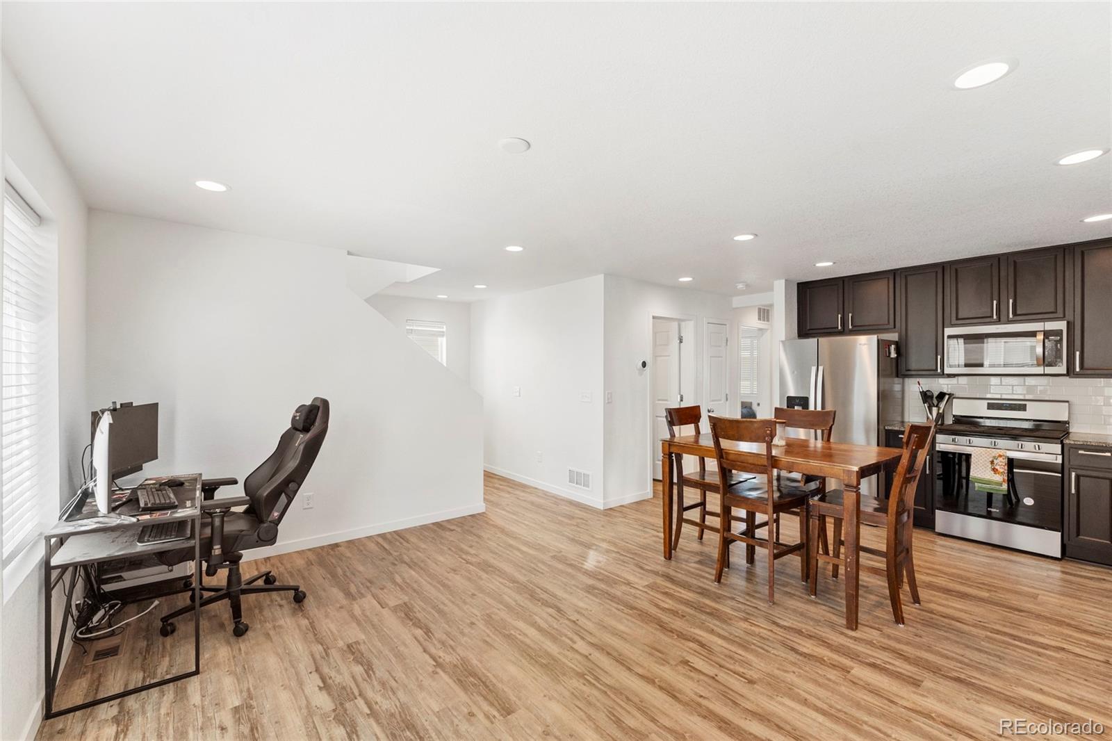 MLS Image #4 for 5856  thurless lane,colorado springs, Colorado