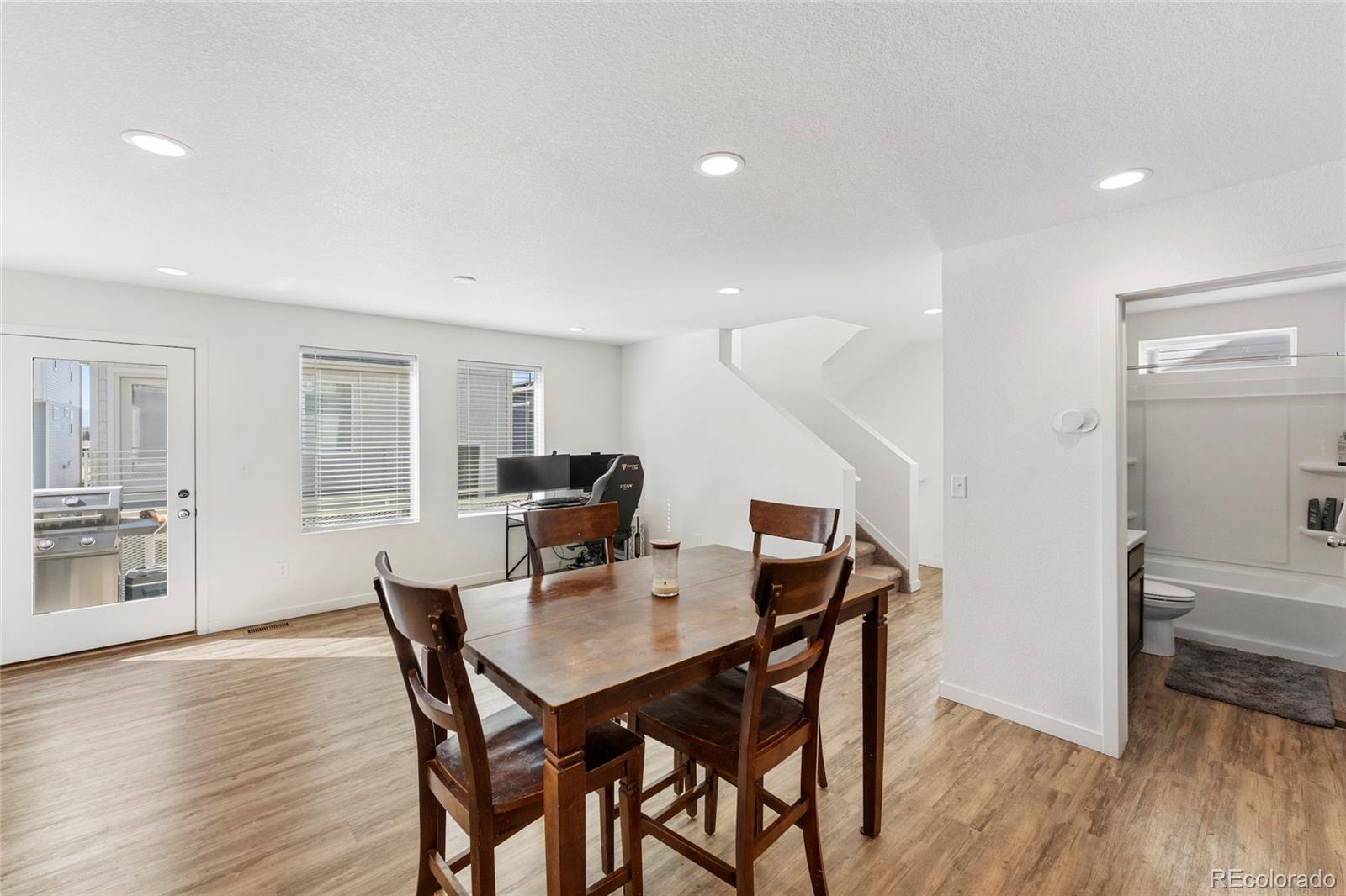 MLS Image #5 for 5856  thurless lane,colorado springs, Colorado