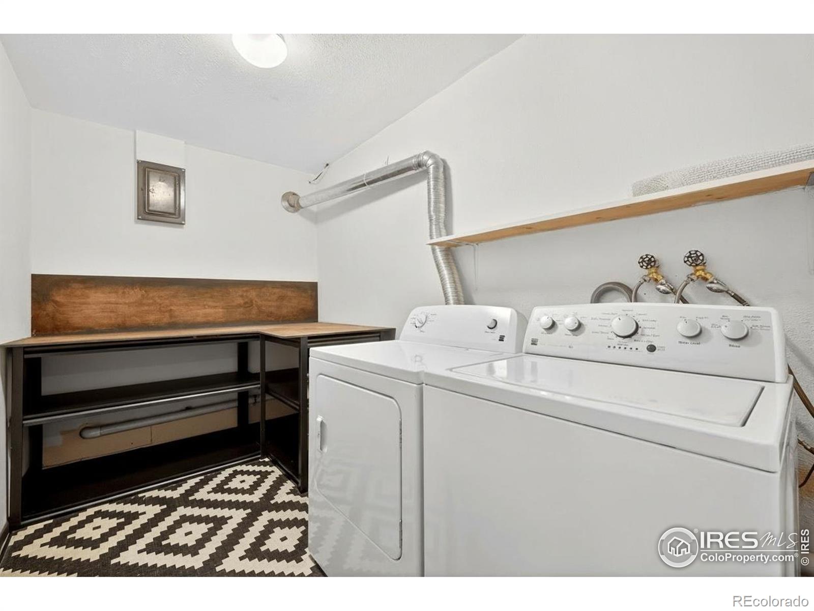 MLS Image #23 for 4  porphyry view,jamestown, Colorado