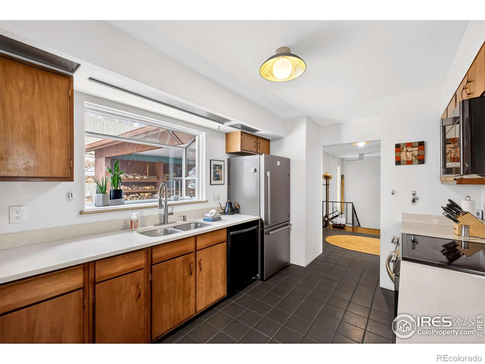 MLS Image #9 for 4  porphyry view,jamestown, Colorado