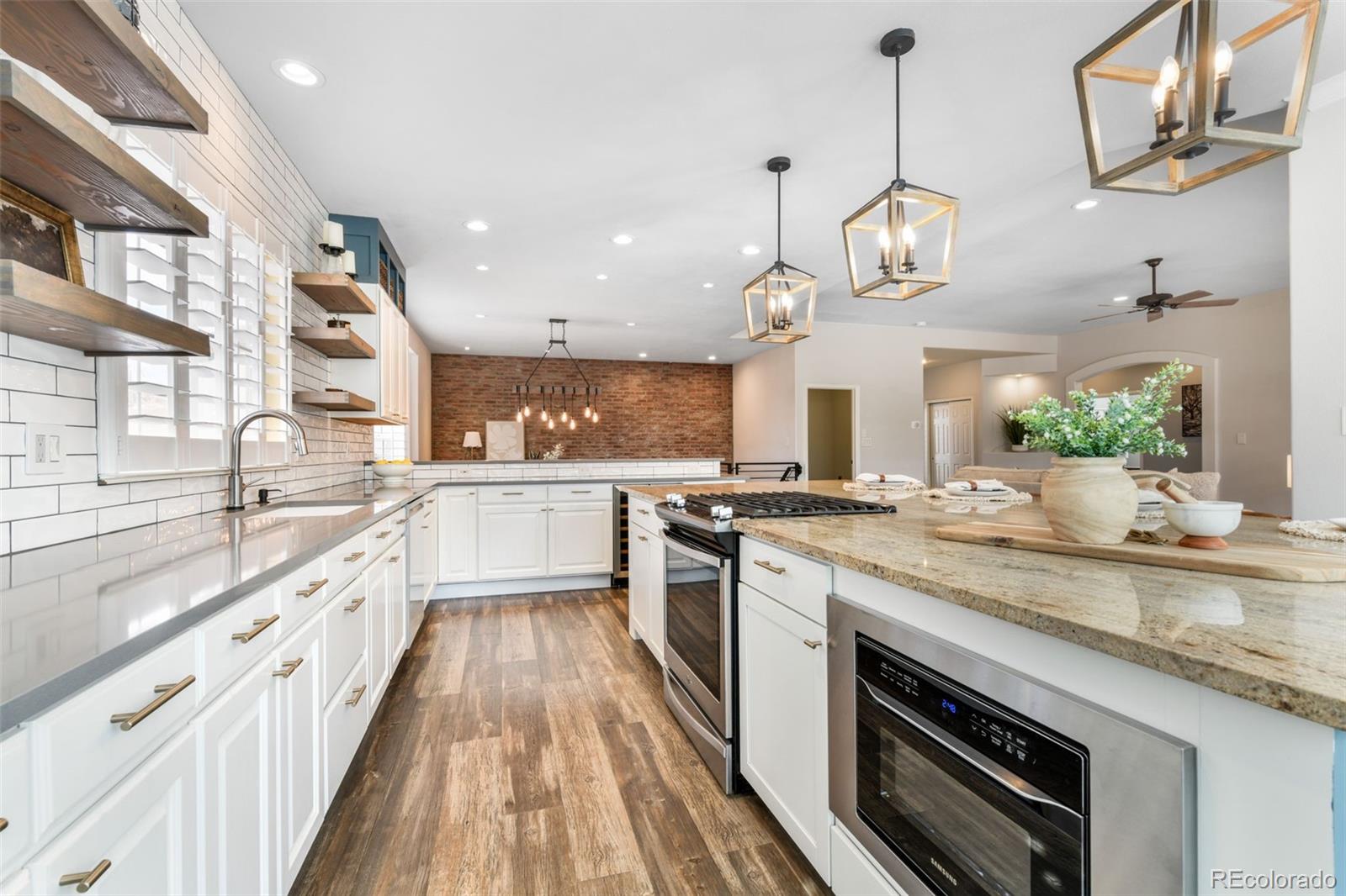 MLS Image #10 for 3215  hollycrest drive,colorado springs, Colorado