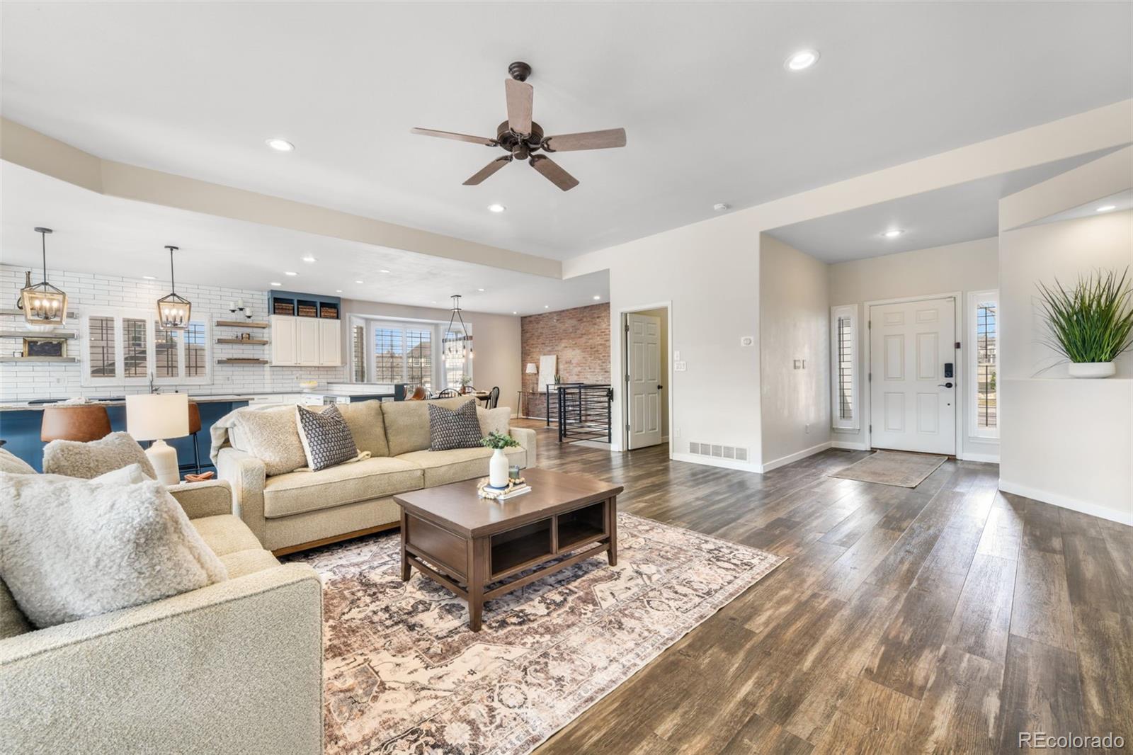 MLS Image #3 for 3215  hollycrest drive,colorado springs, Colorado