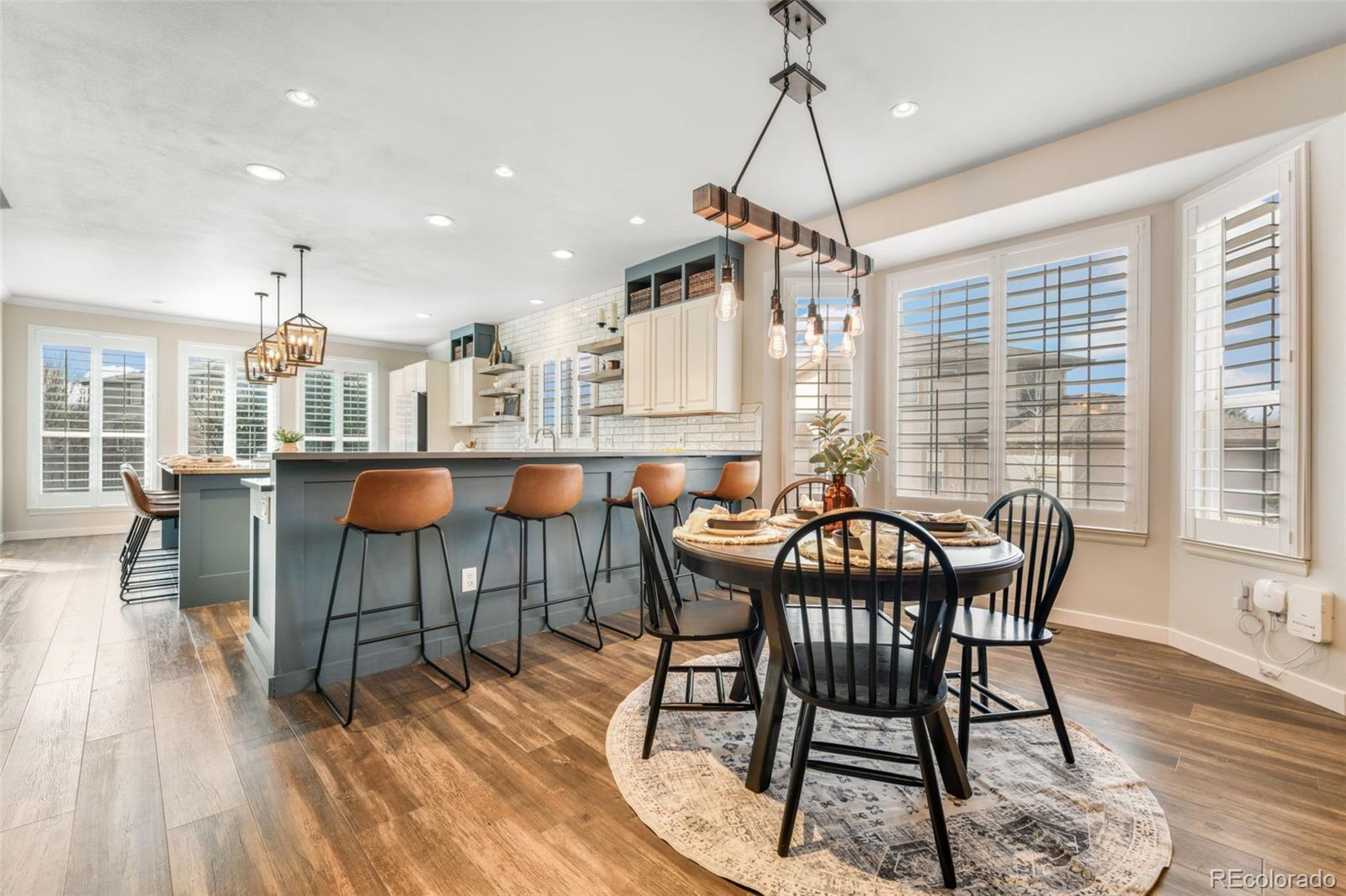 MLS Image #5 for 3215  hollycrest drive,colorado springs, Colorado