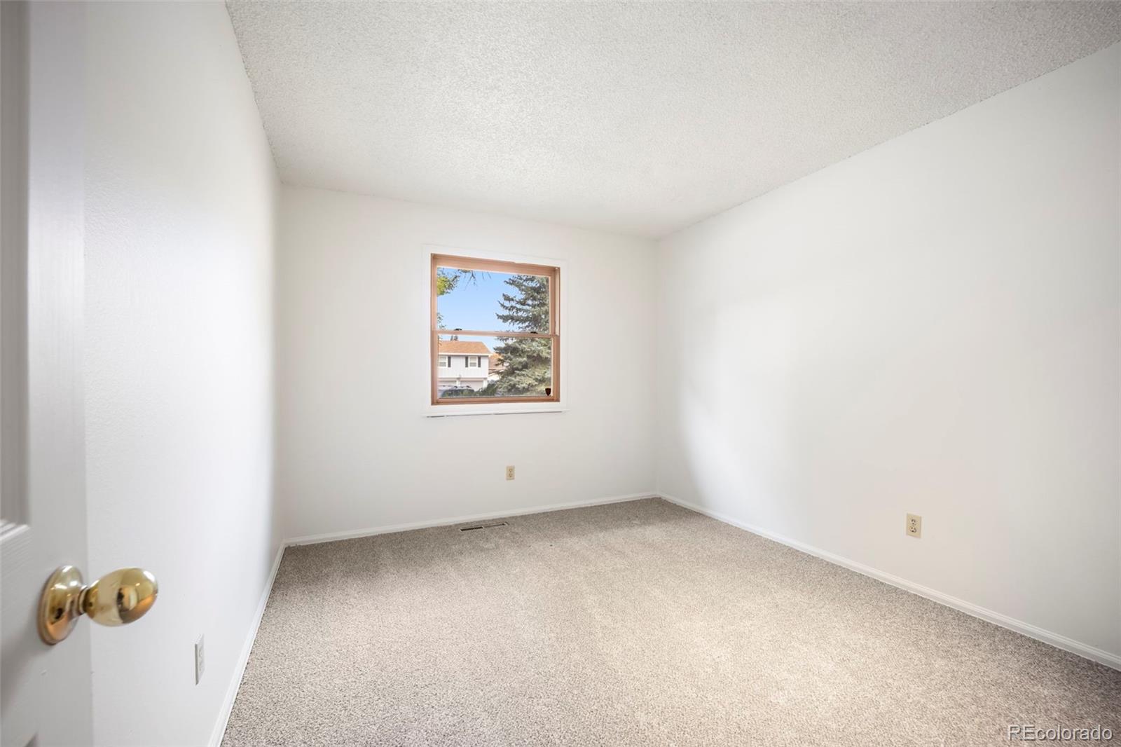 MLS Image #13 for 4615 n enchanted circle,colorado springs, Colorado