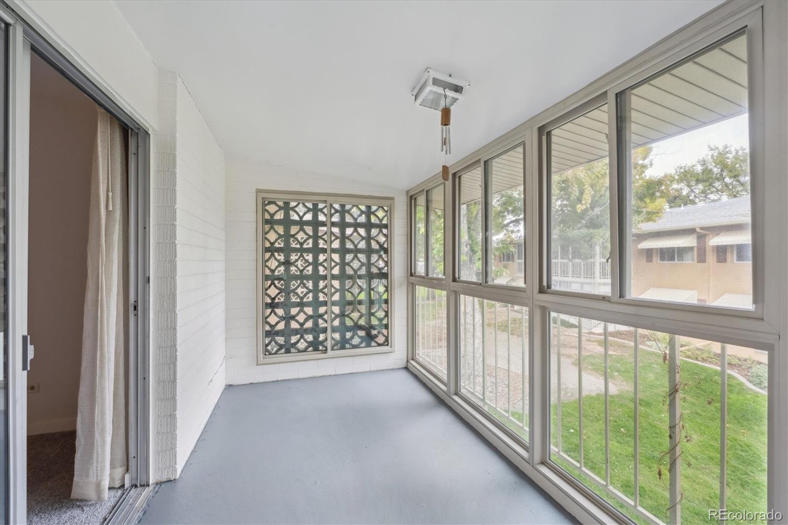 MLS Image #10 for 675 s clinton street 4b,denver, Colorado