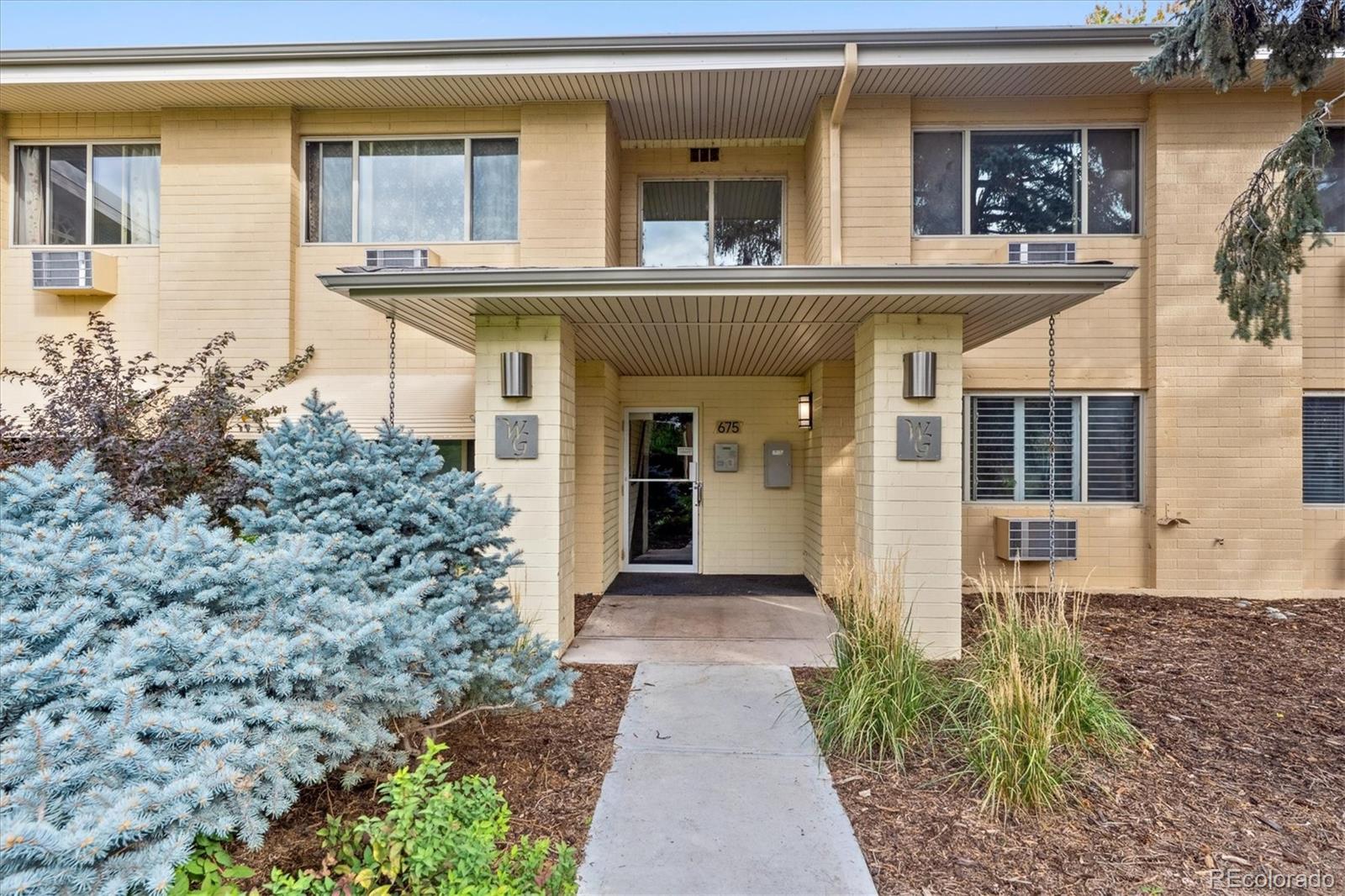 MLS Image #14 for 675 s clinton street 4b,denver, Colorado