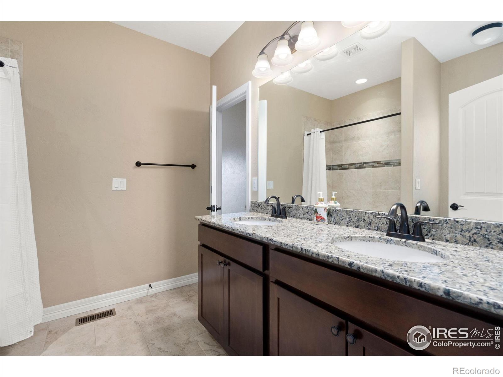 MLS Image #38 for 685  biscayne court,berthoud, Colorado