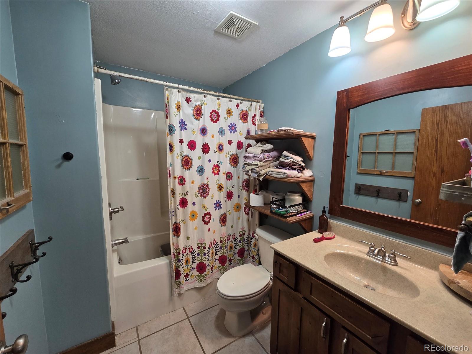 MLS Image #18 for 61998  county road 4.5 ,holyoke, Colorado